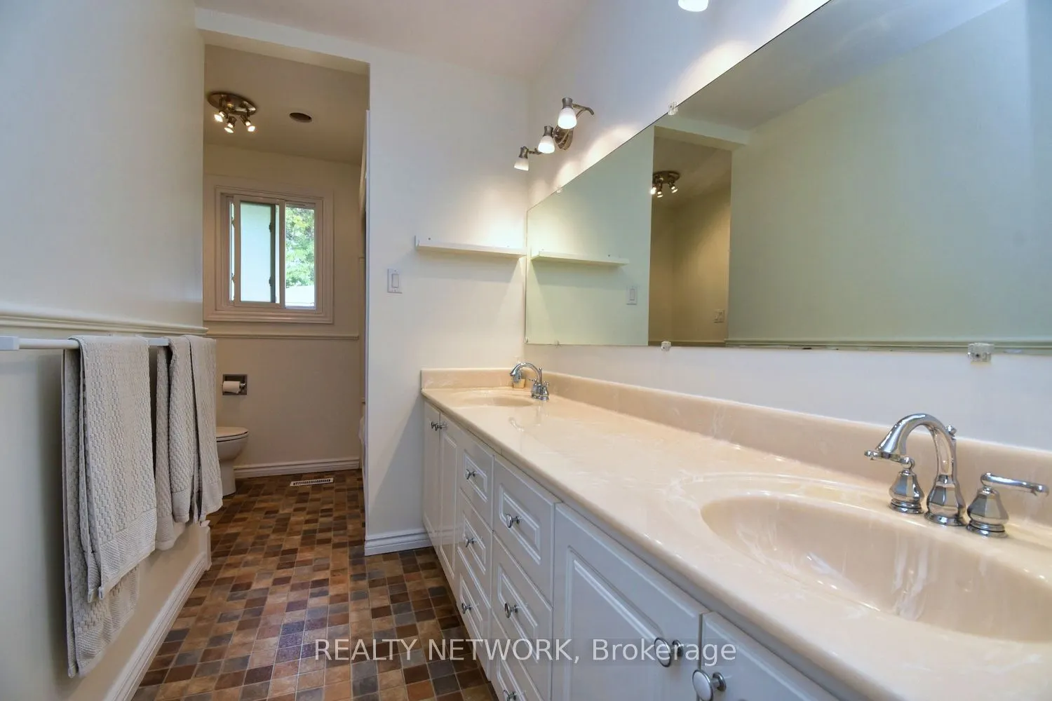 47 Highland Park Drive