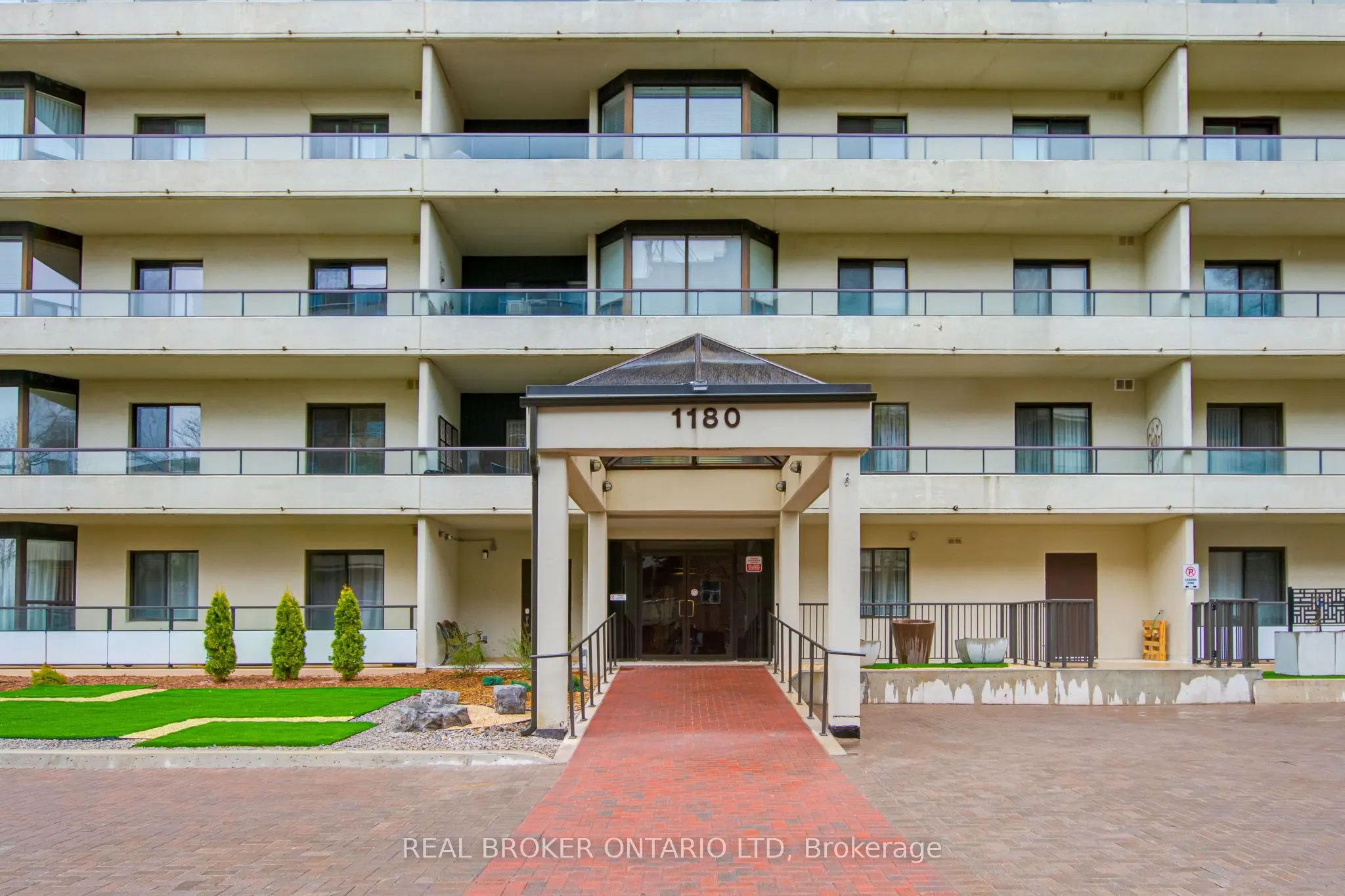 1180 Commissioners Road W, #310