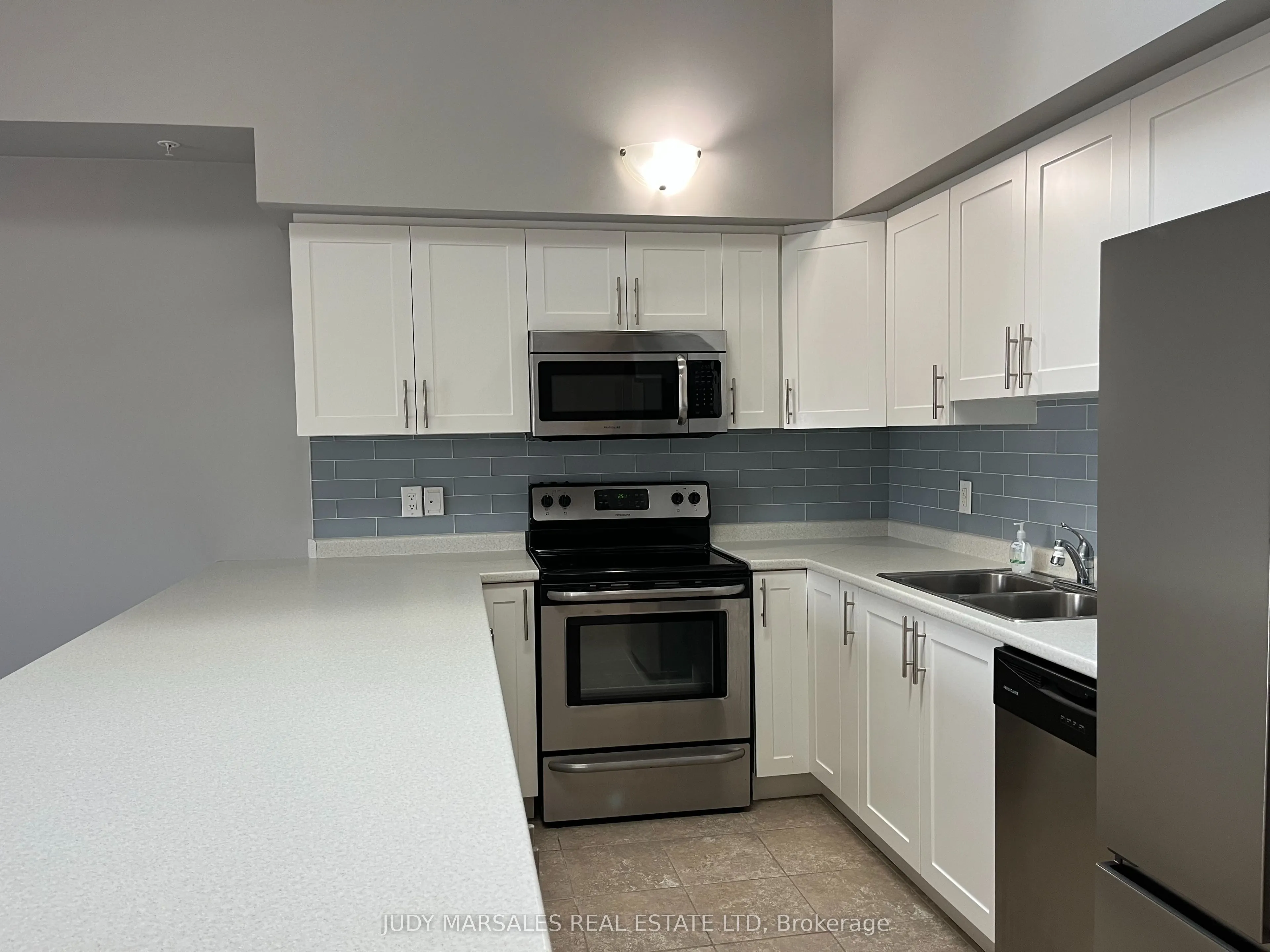 170 Rockhaven Lane, #312