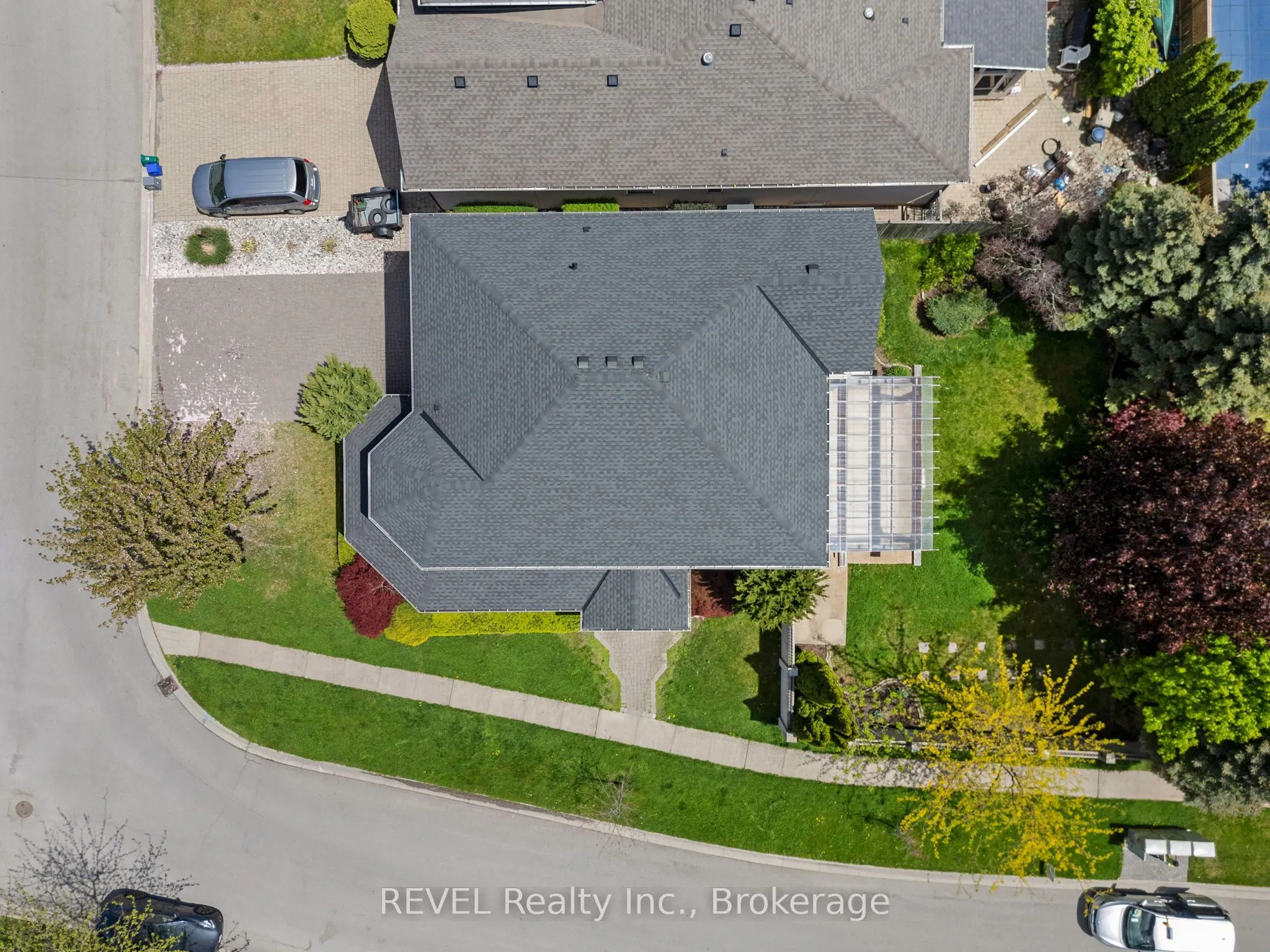 30 MARACAY Way