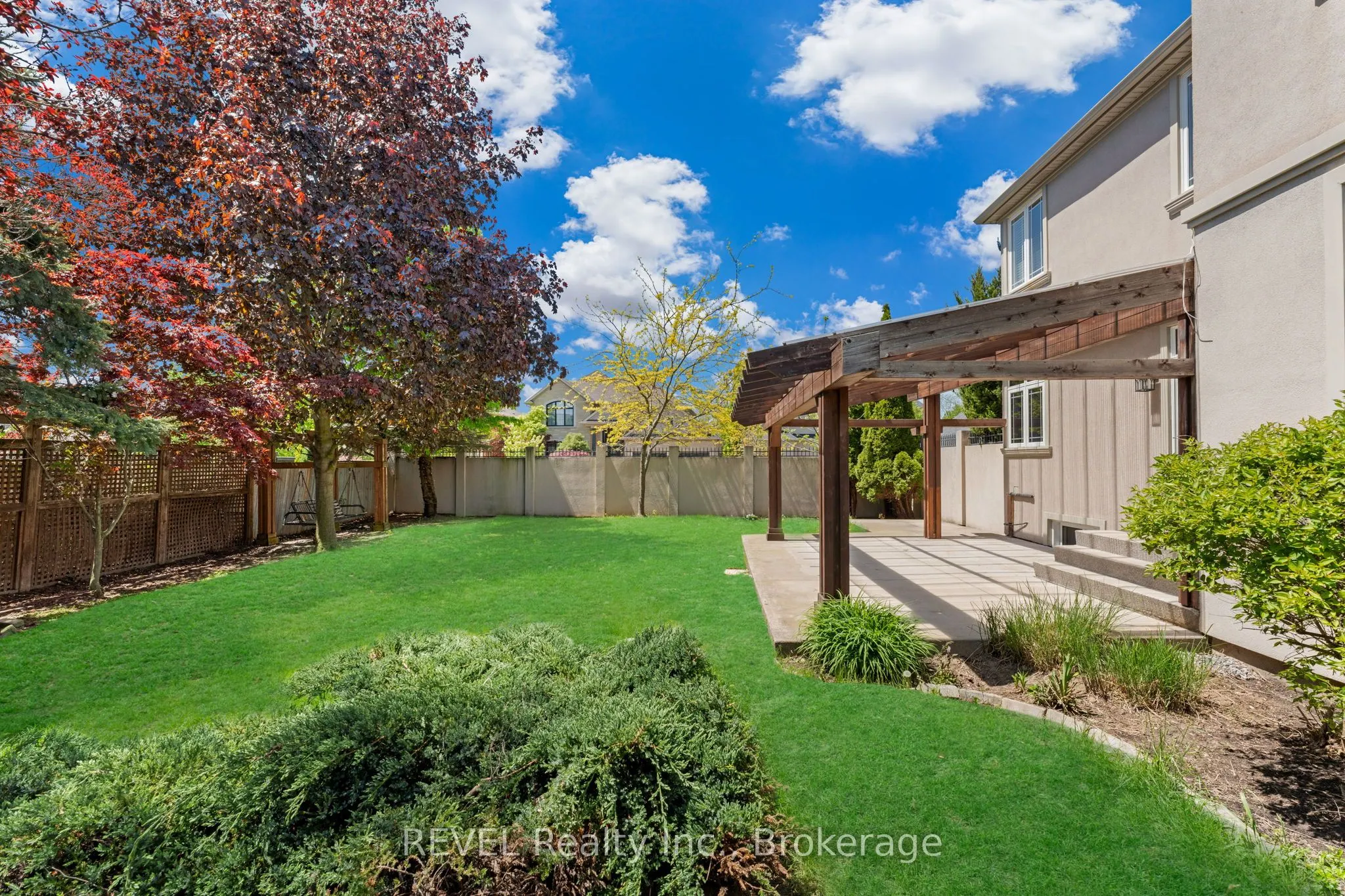 30 MARACAY Way