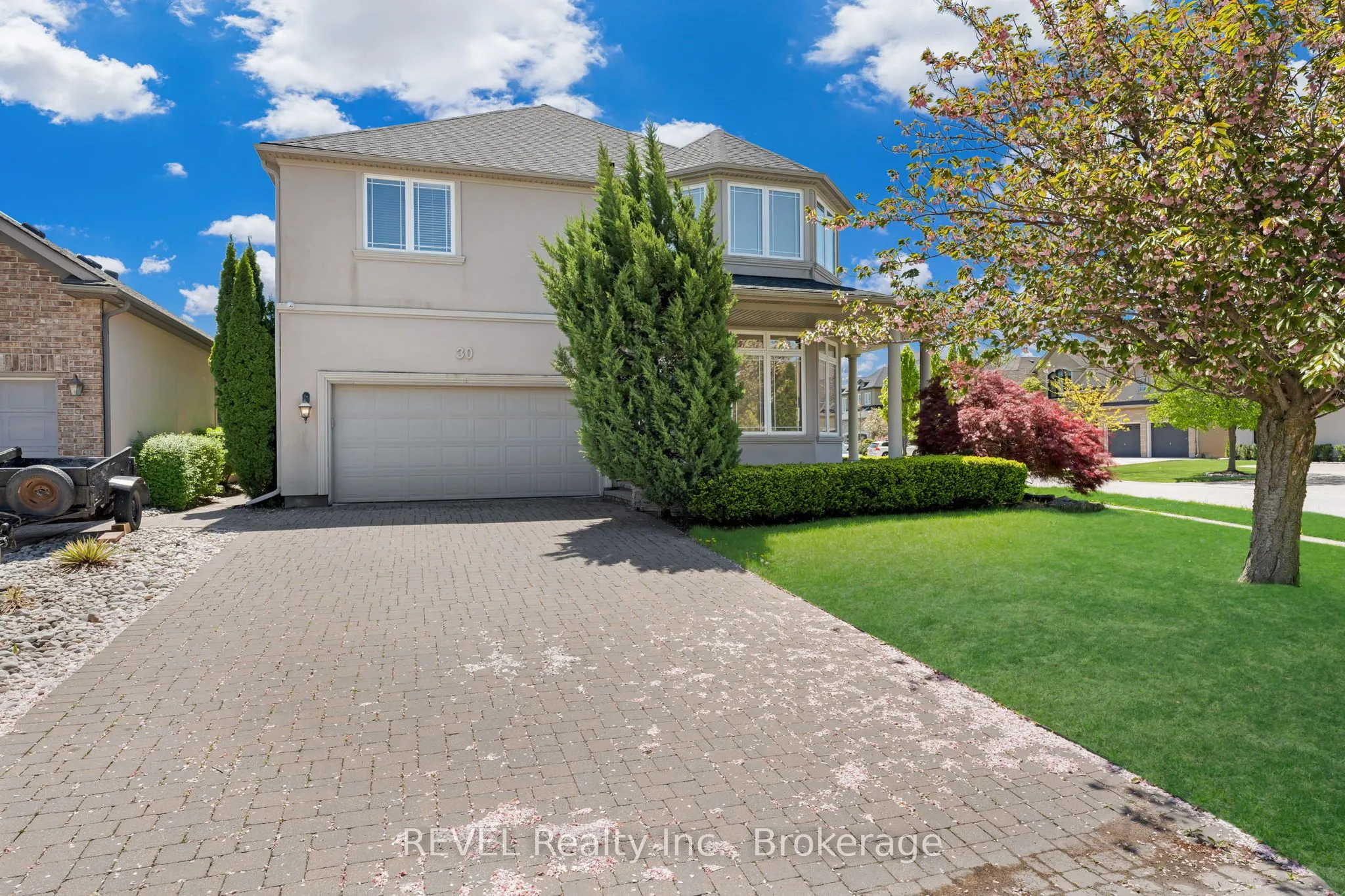 30 MARACAY Way