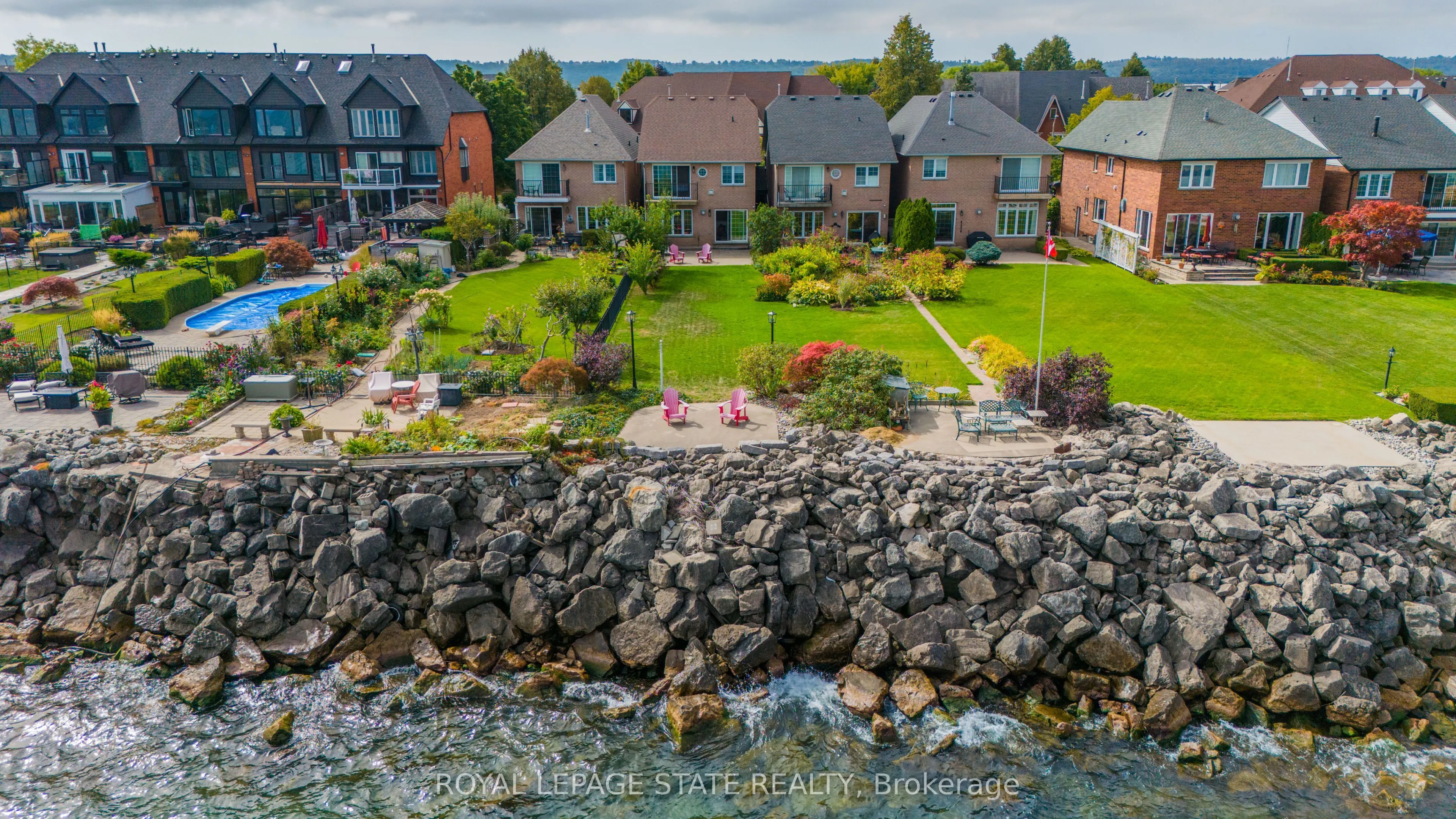 55 Edgewater Drive