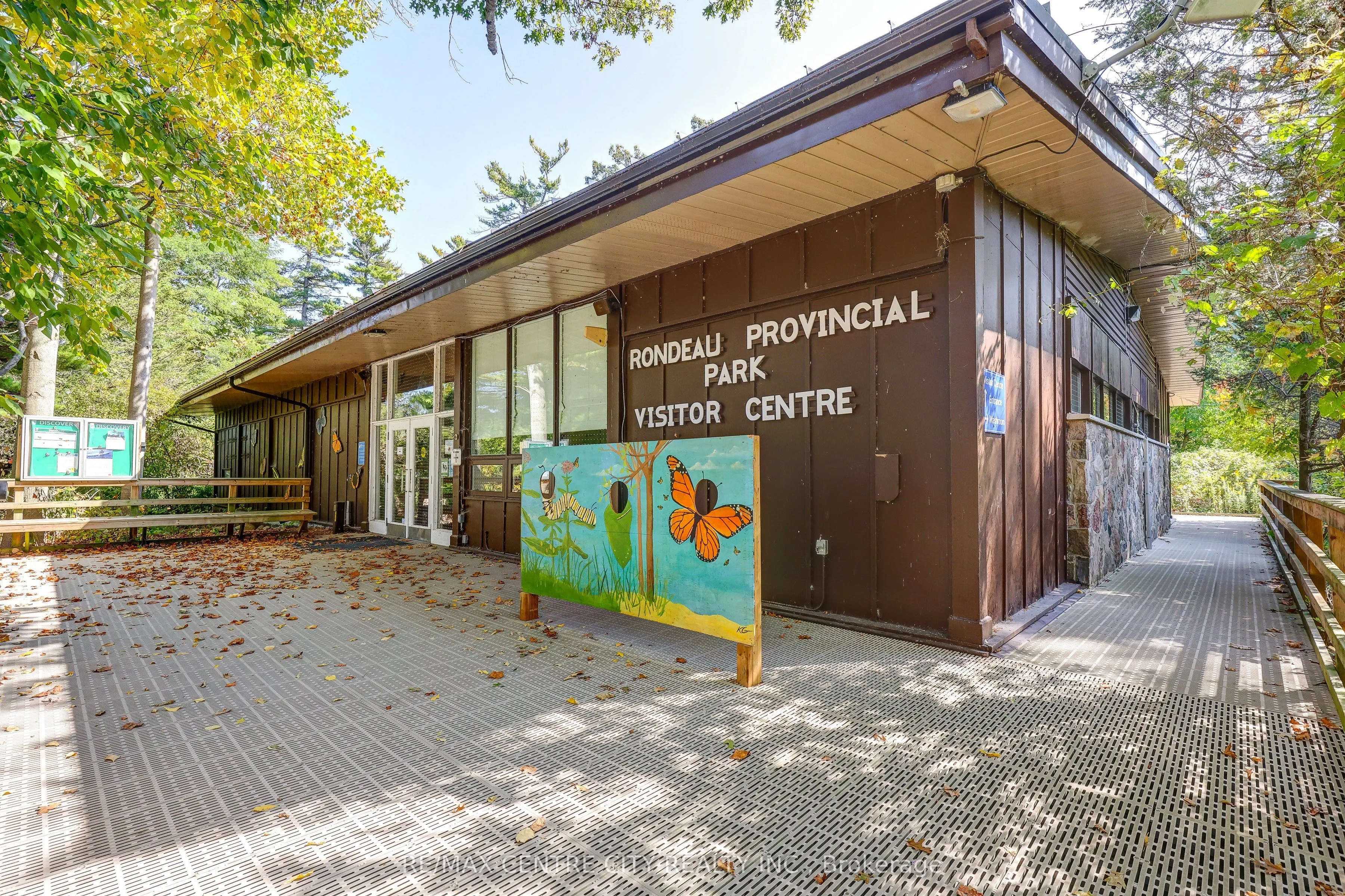 17374 Lakeshore Road