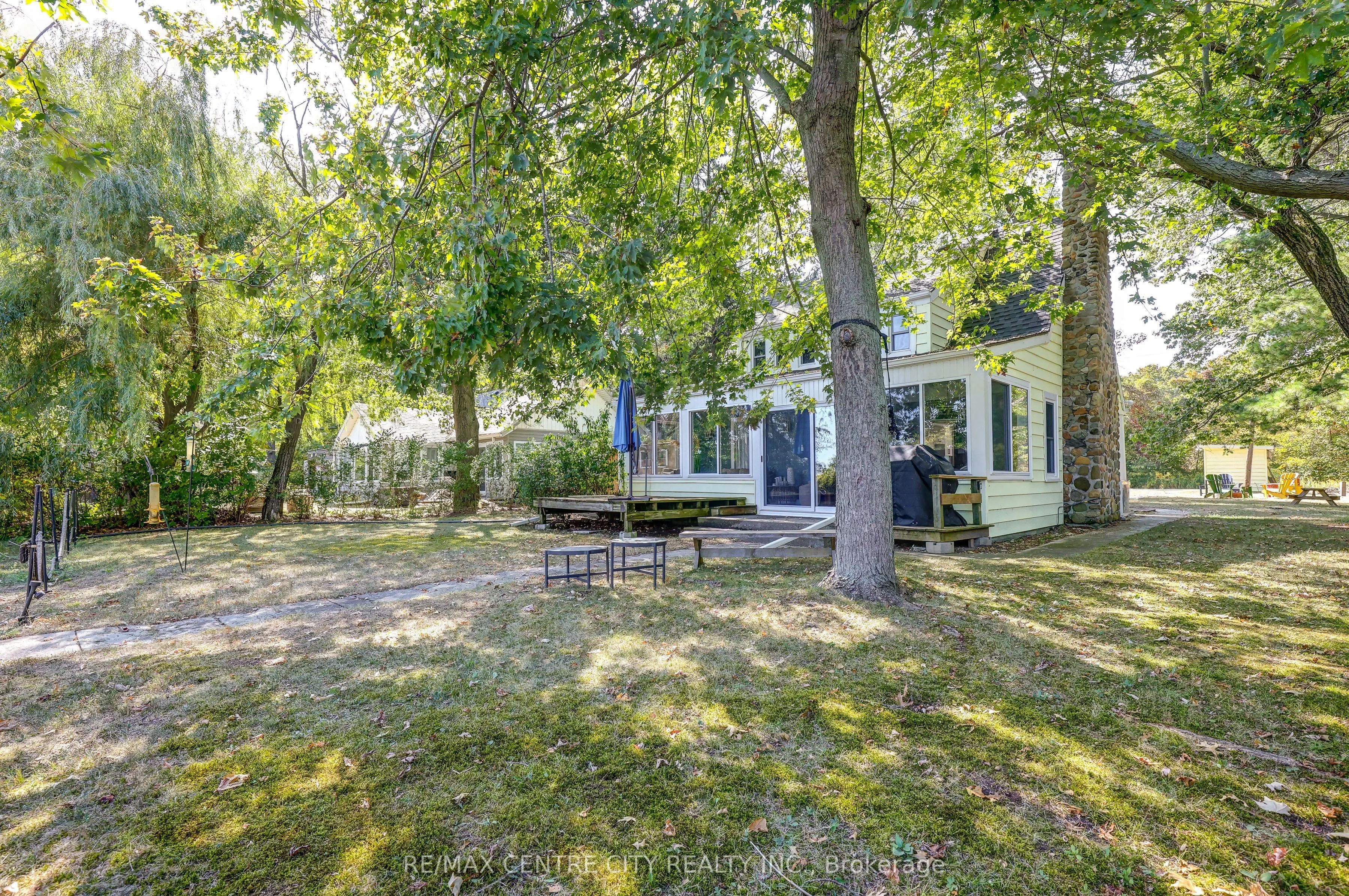 17374 Lakeshore Road