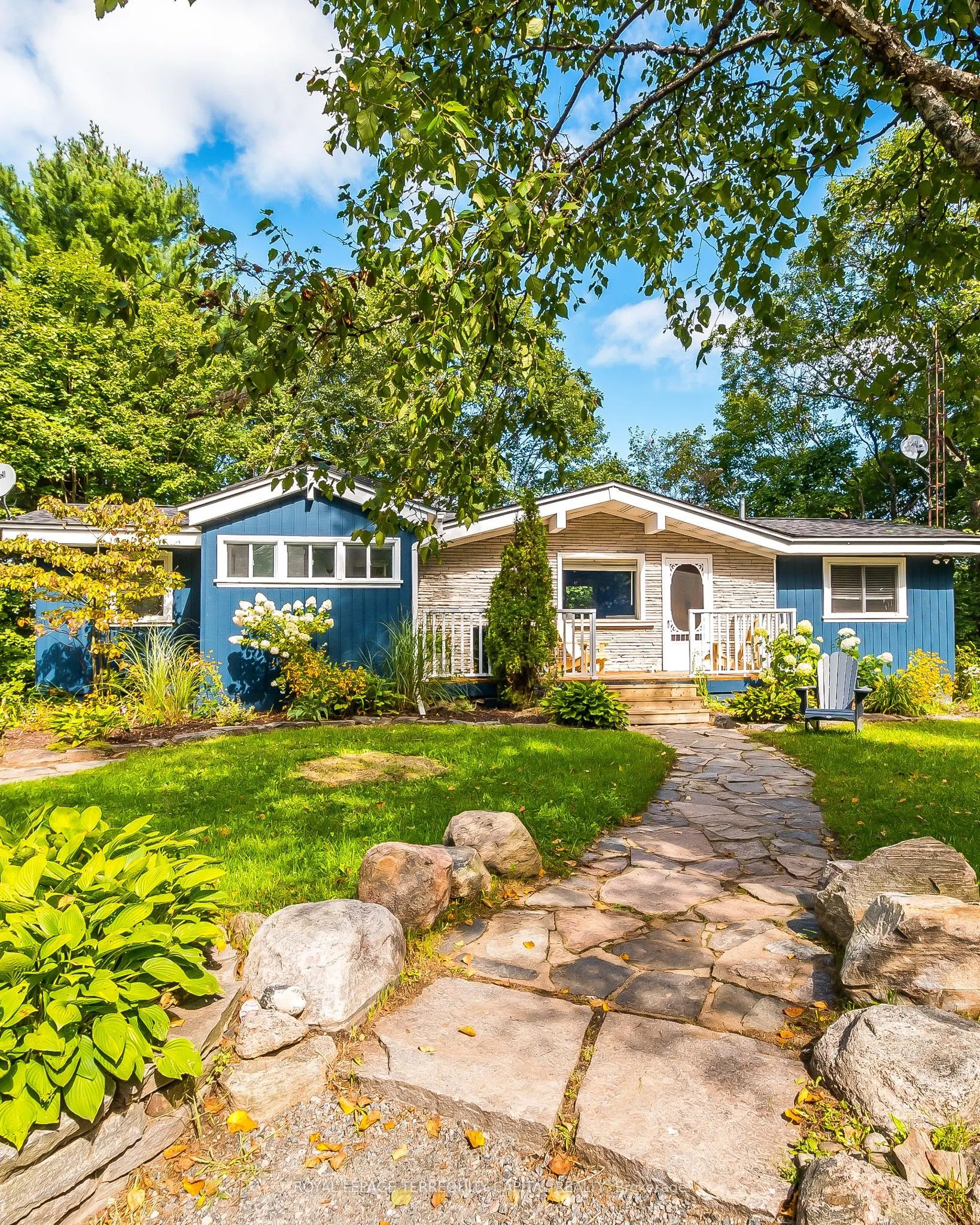 9 Denniss Drive