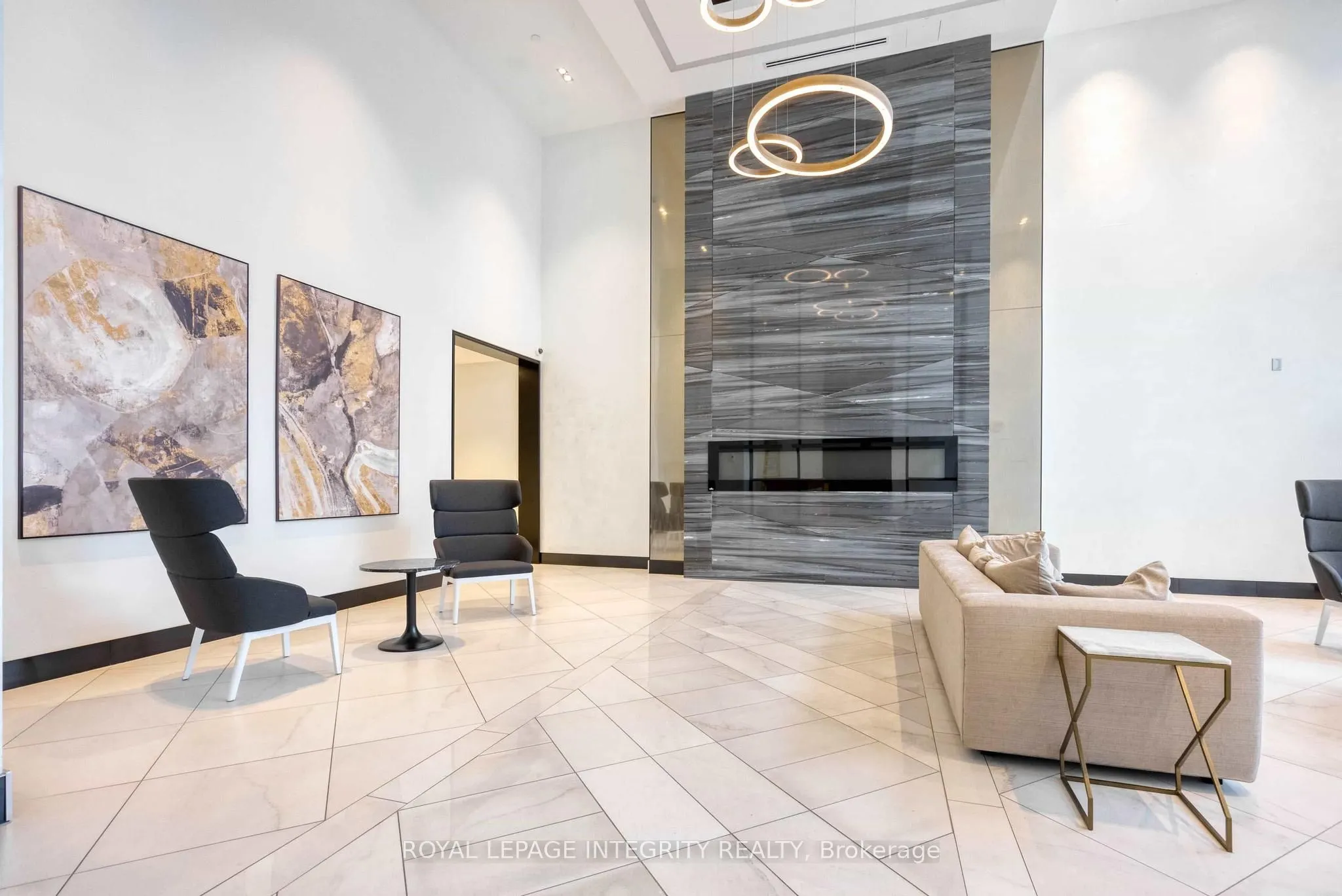 255 BAY Street, #808