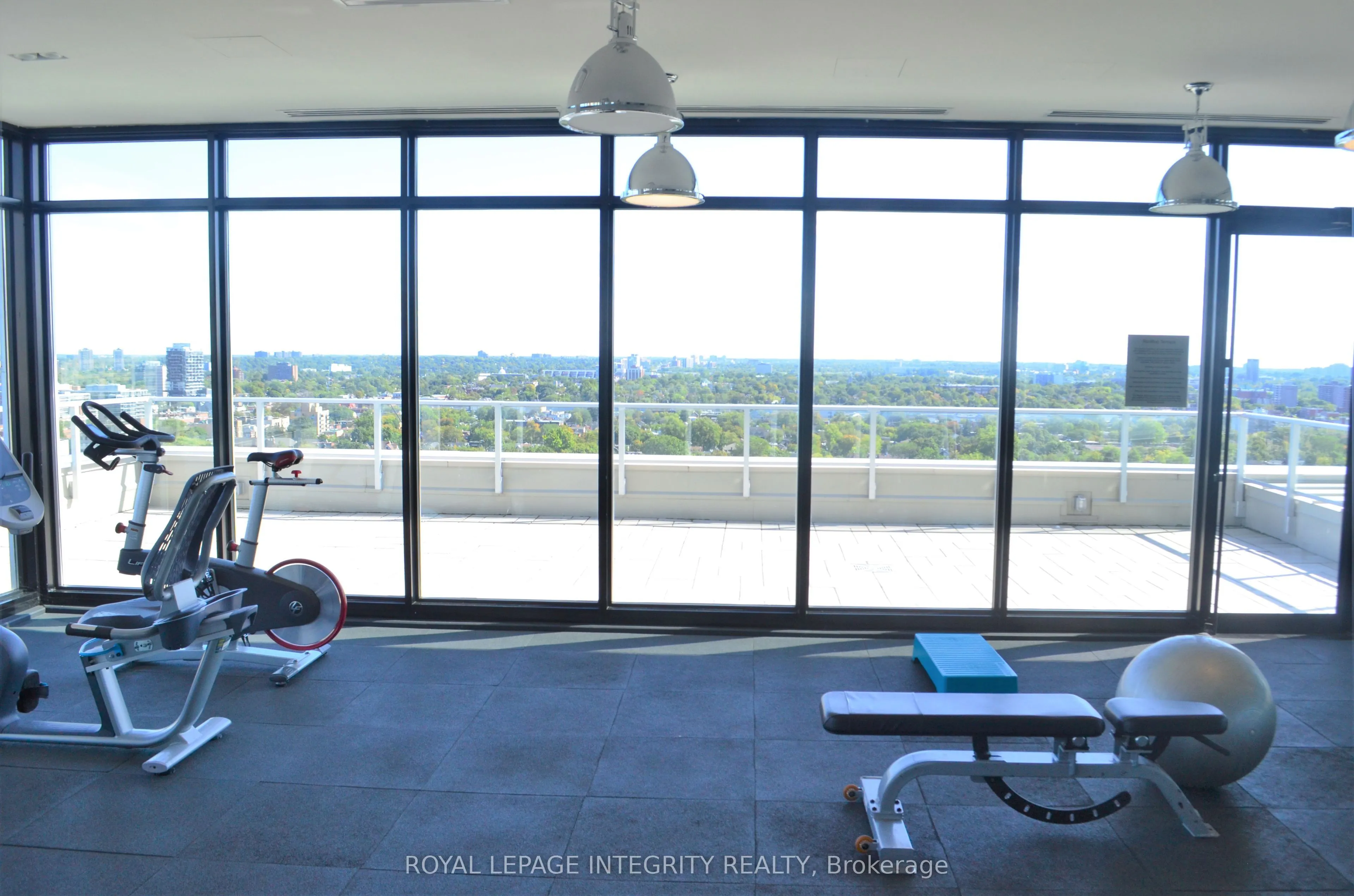 255 BAY Street, #808