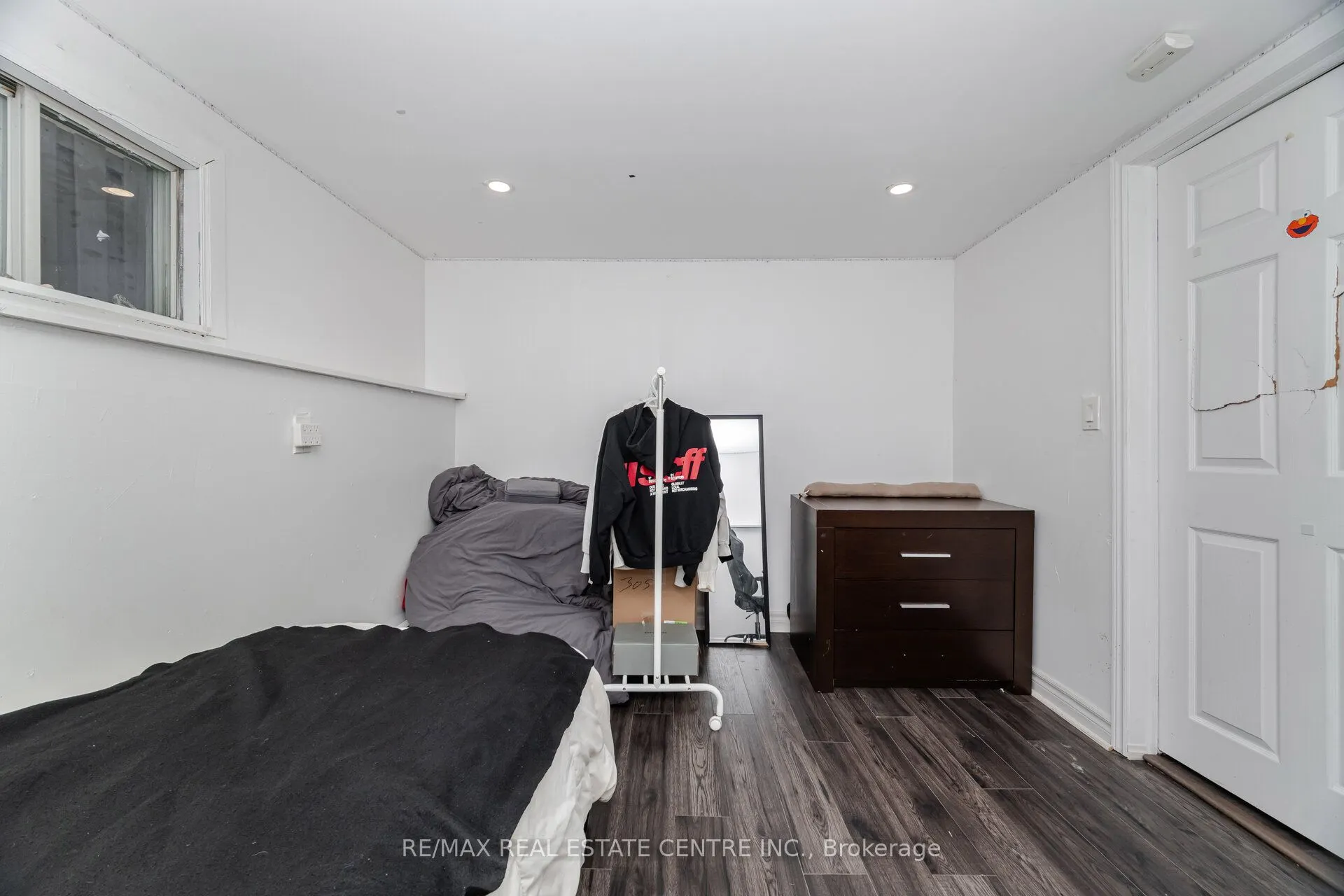 91 E 44th Street
