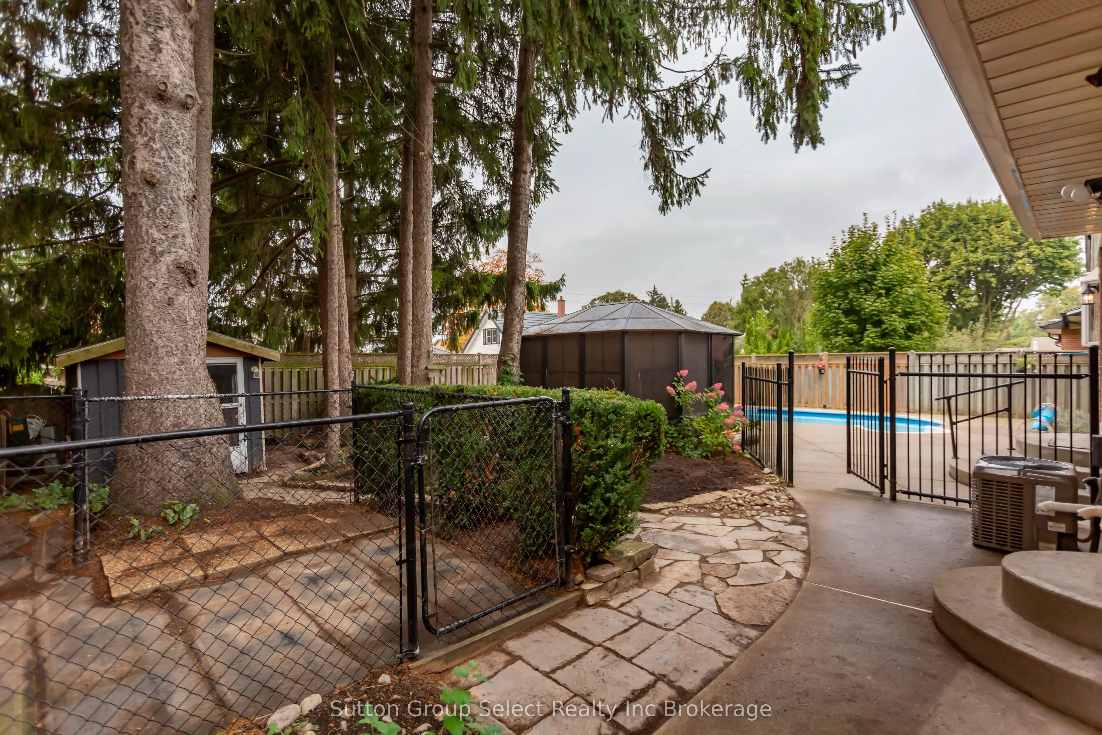 714 Gladstone Drive