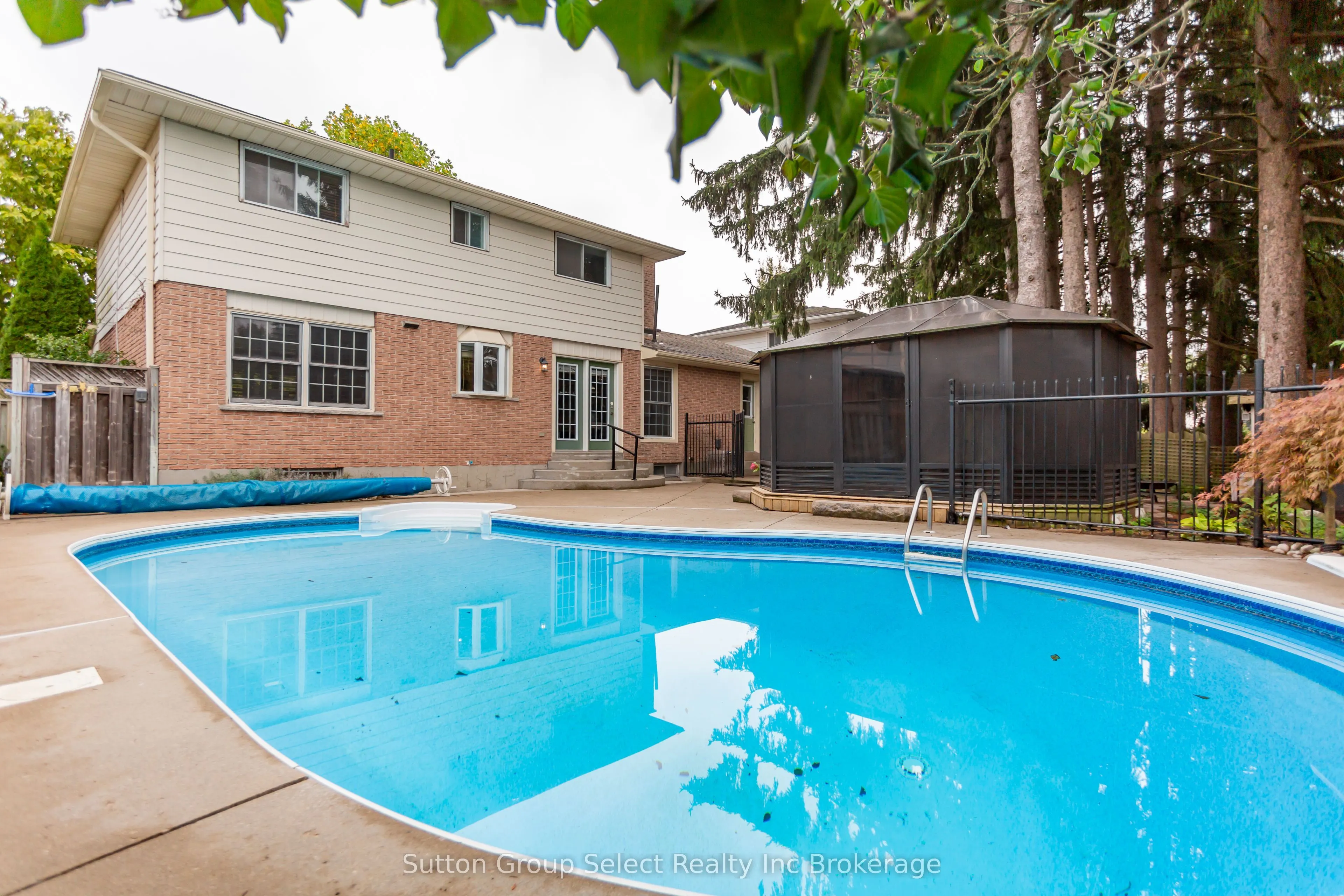 714 Gladstone Drive