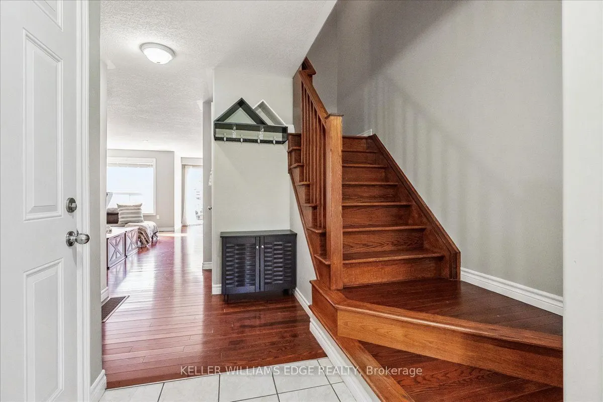 35 Pettit Street