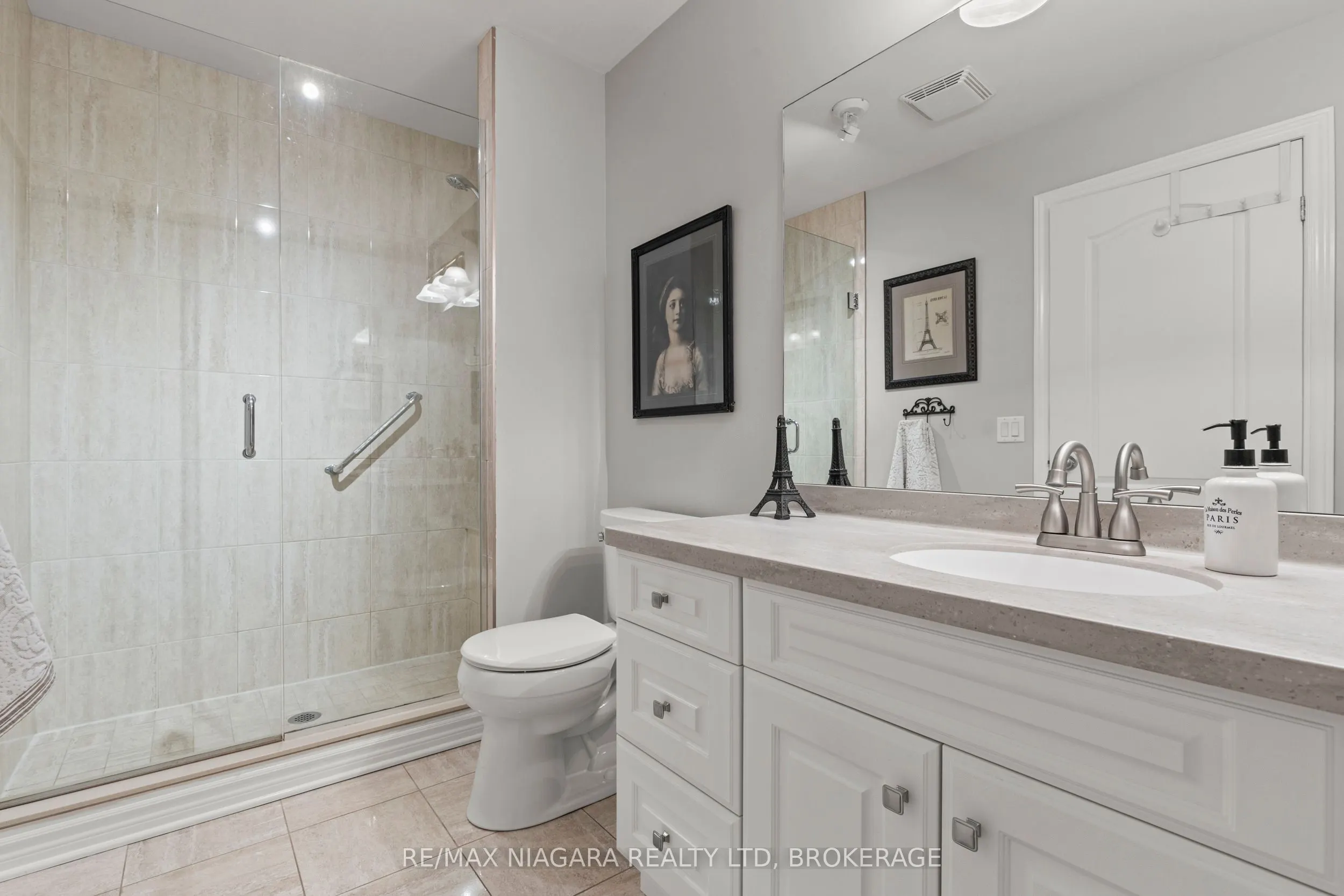 42 ROSE GLEN Crescent, #Call LBO