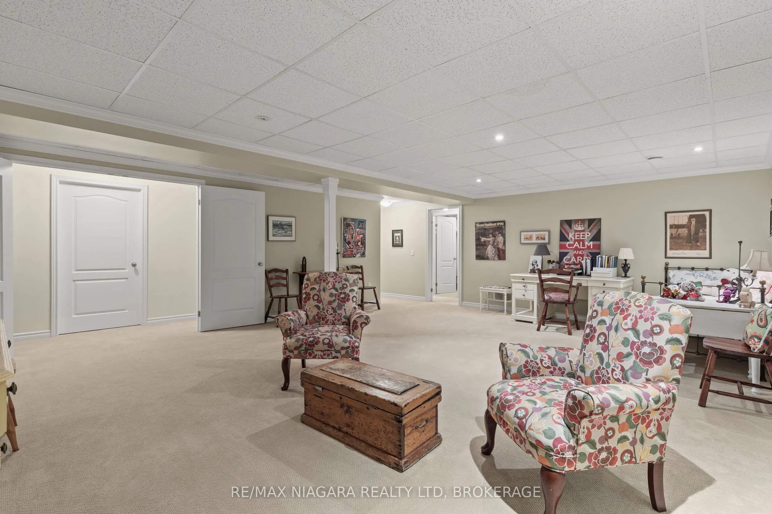 42 ROSE GLEN Crescent, #Call LBO