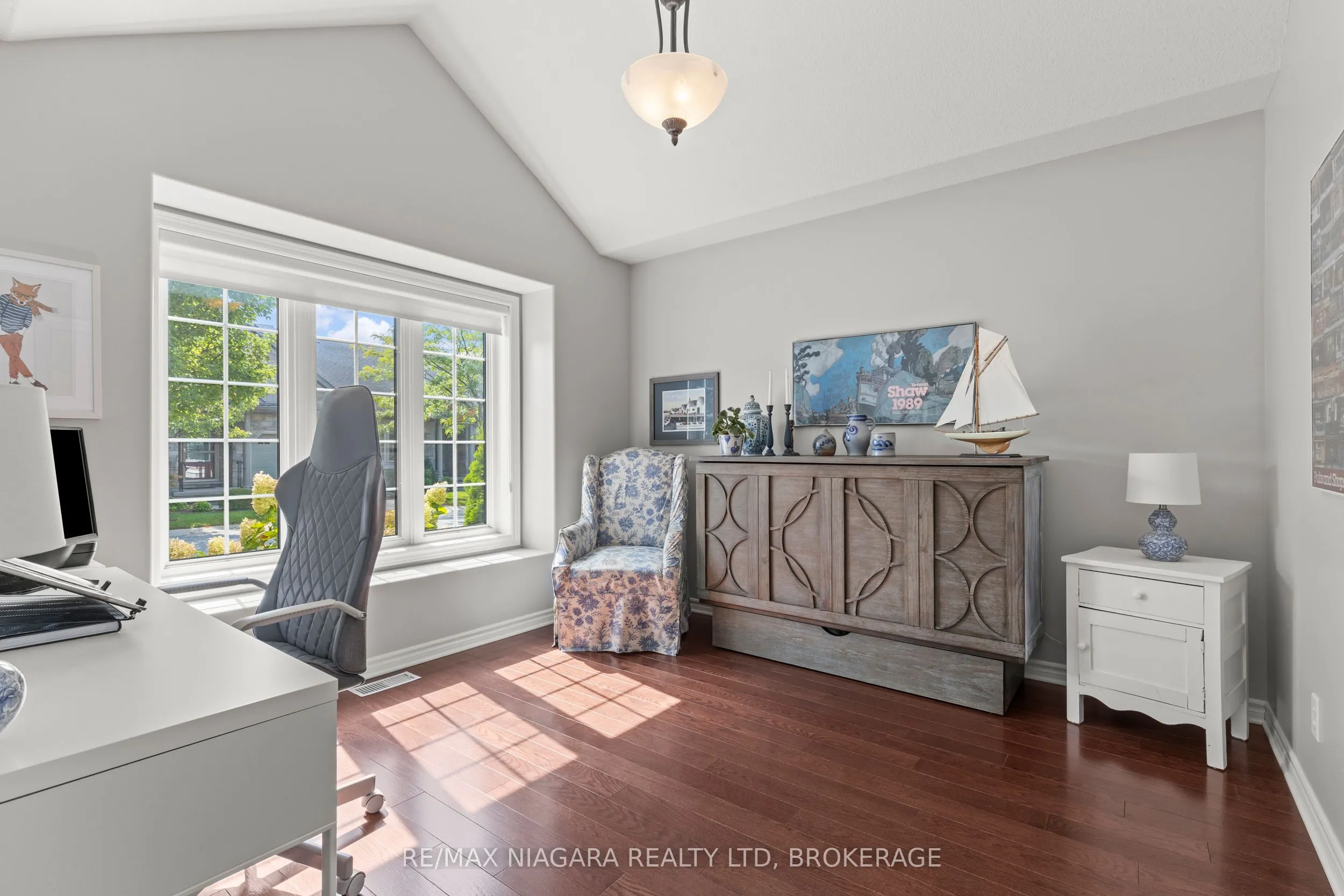 42 ROSE GLEN Crescent, #Call LBO