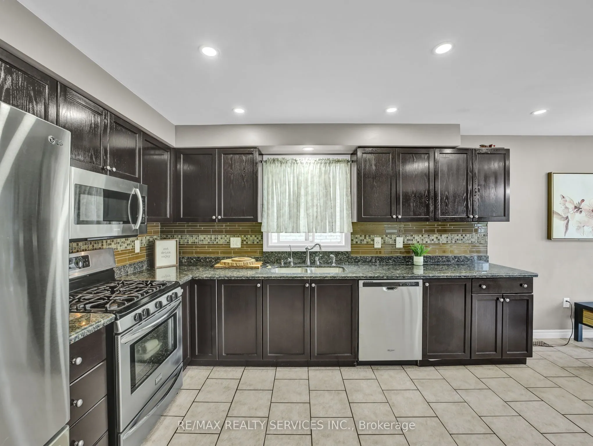 11 Willowridge Way