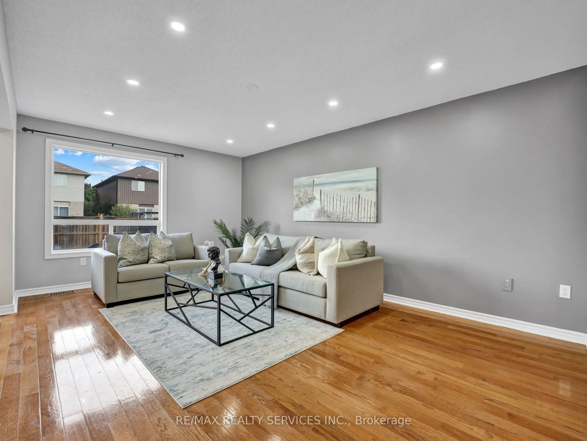 11 Willowridge Way