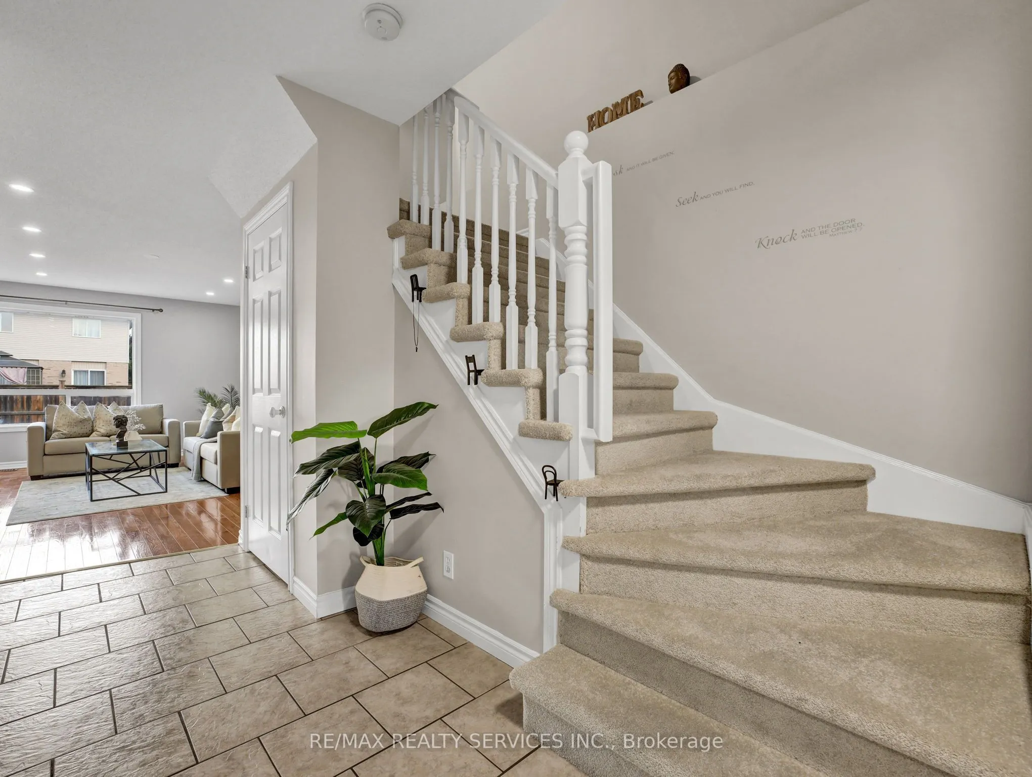 11 Willowridge Way
