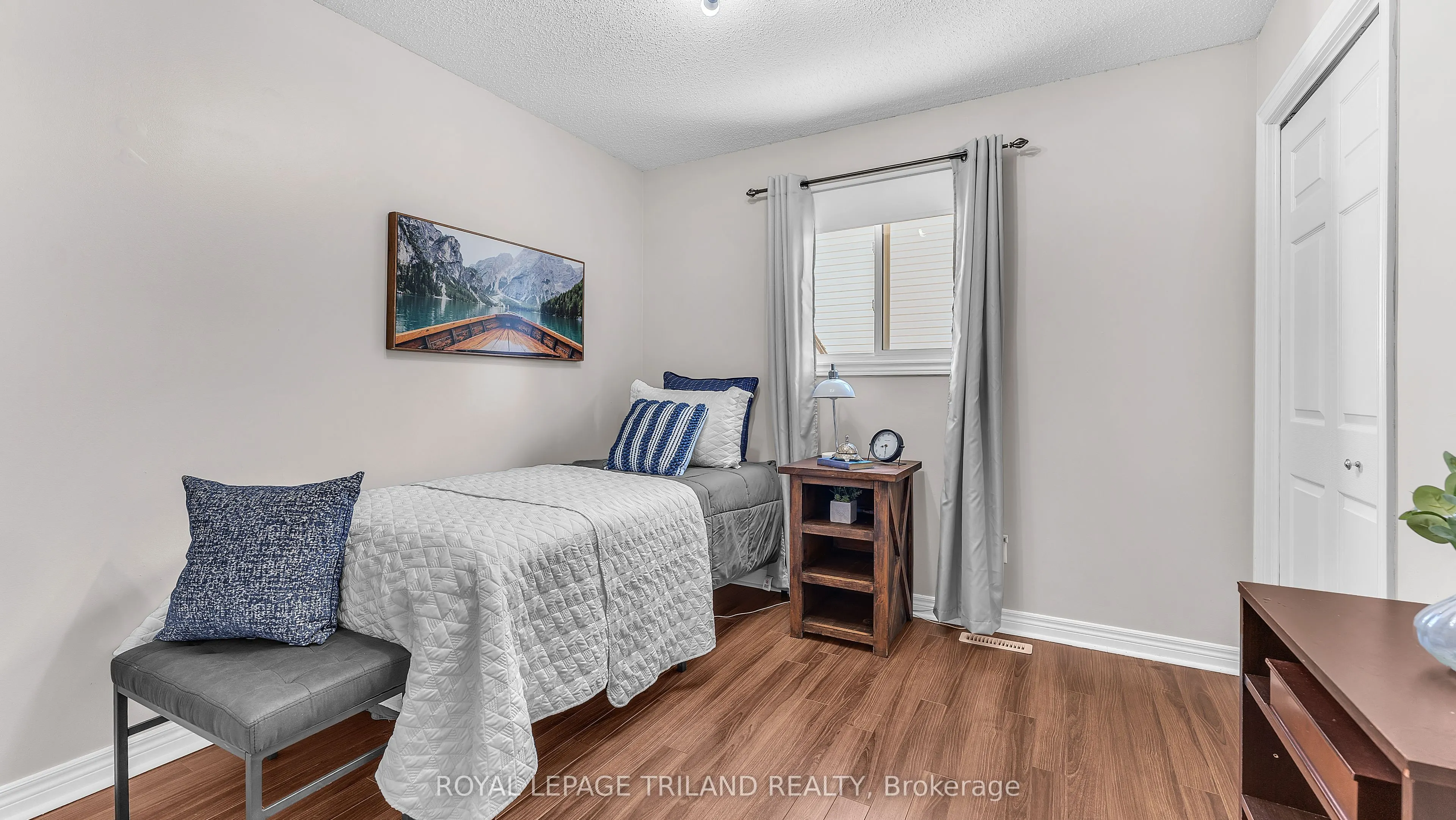 579 HARTOP Place