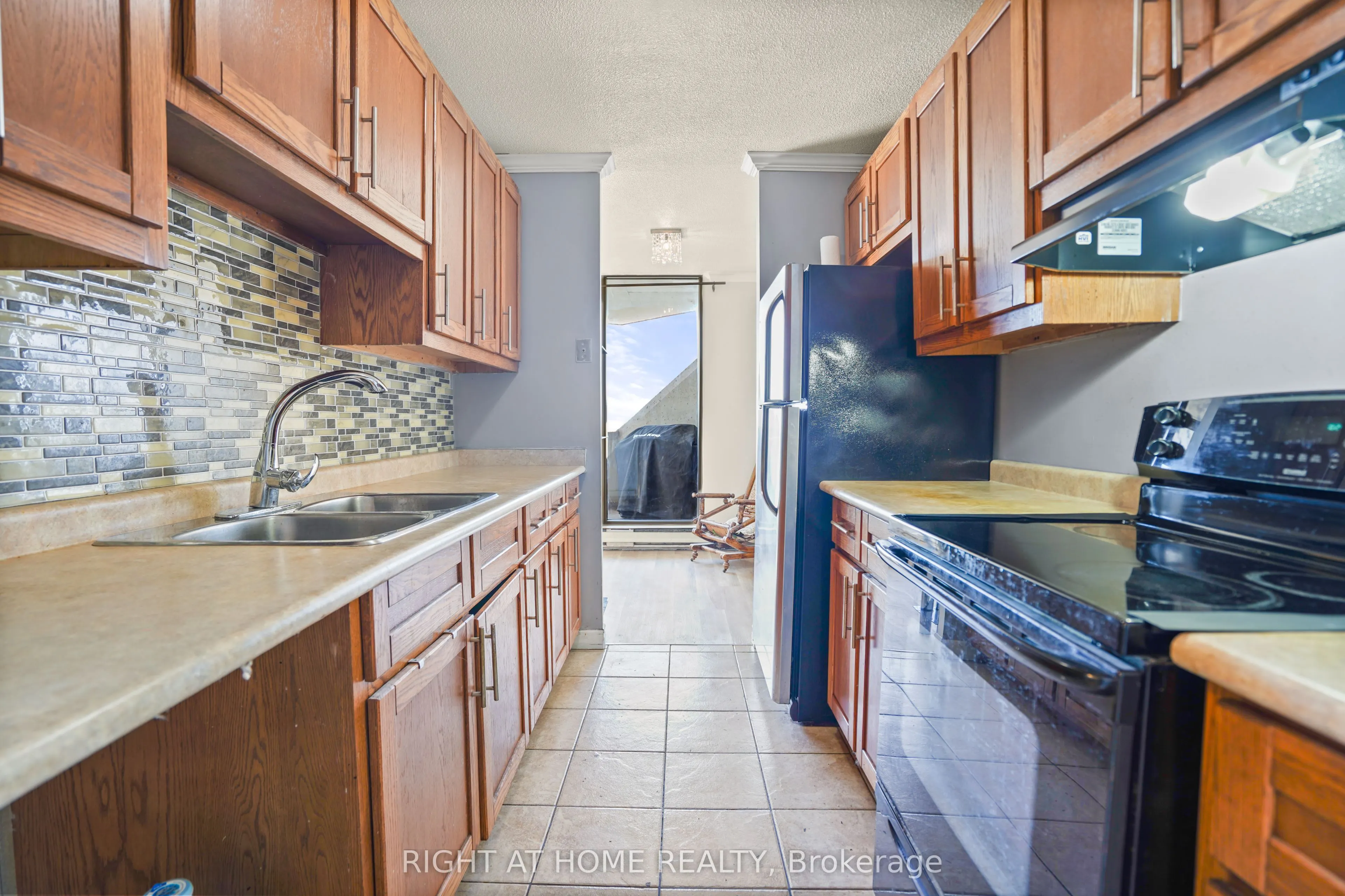1103 Jalna Boulevard, #1609