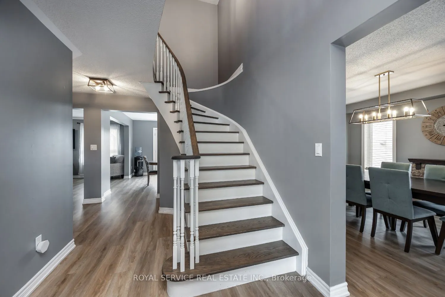 1723 Ravenwood Drive