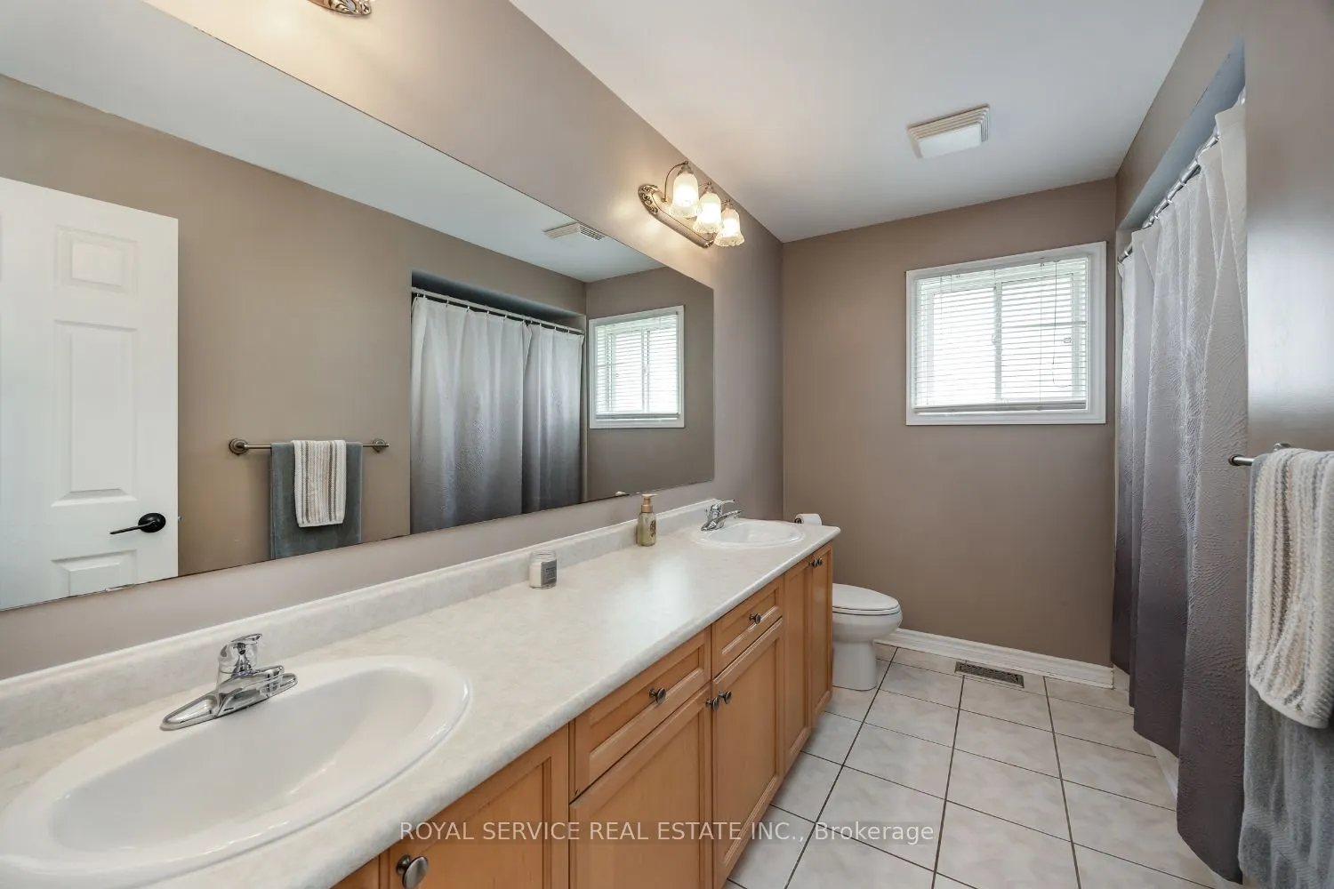 1723 Ravenwood Drive