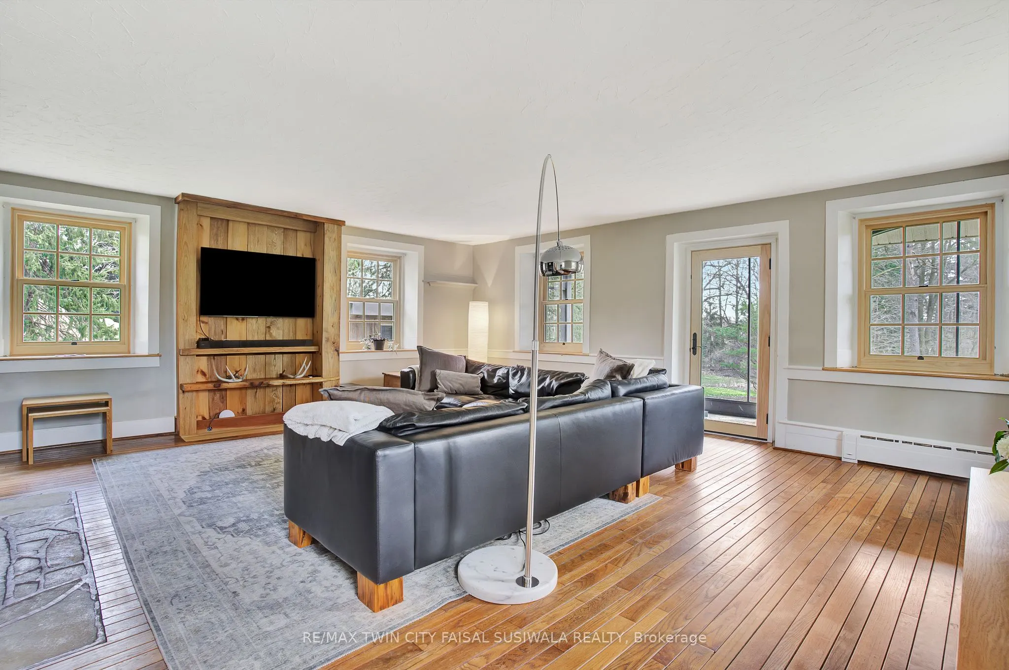 17 The Kirksway