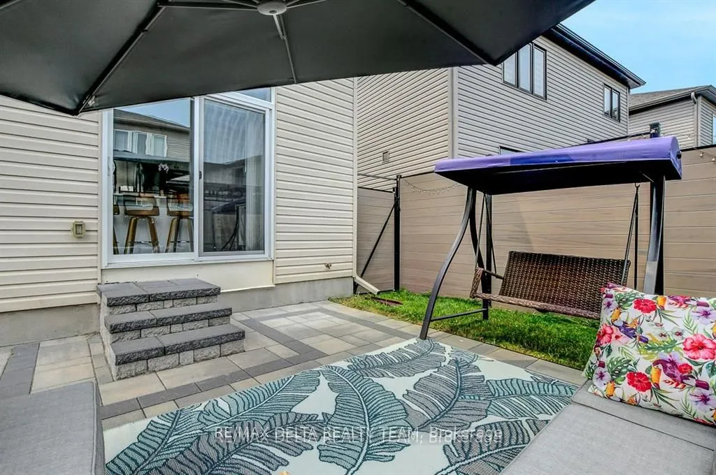 370 Aquaview Drive