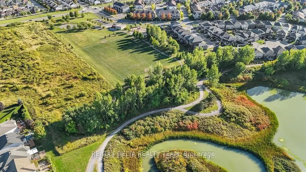 370 Aquaview Drive