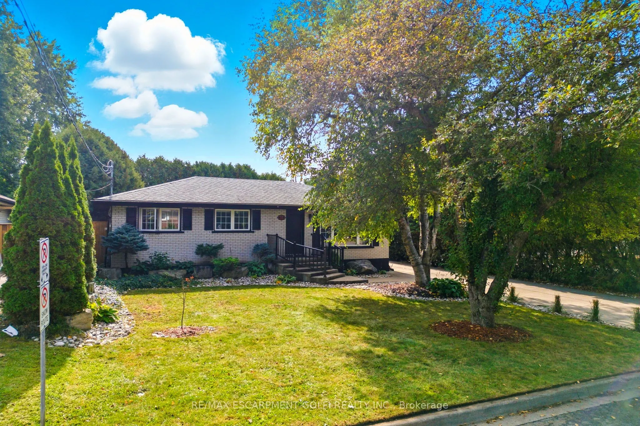 31 VARADI Avenue