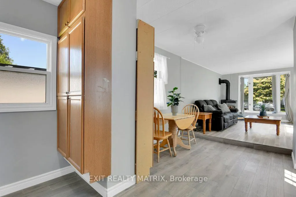 8930 Lynwood Park Private
