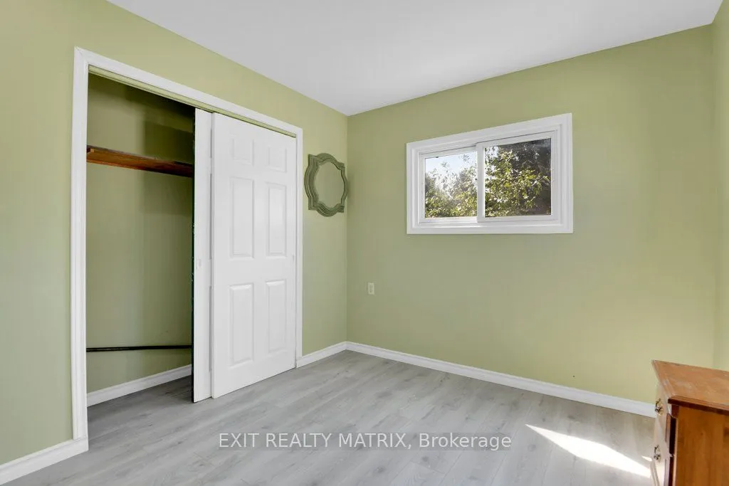 8930 Lynwood Park Private