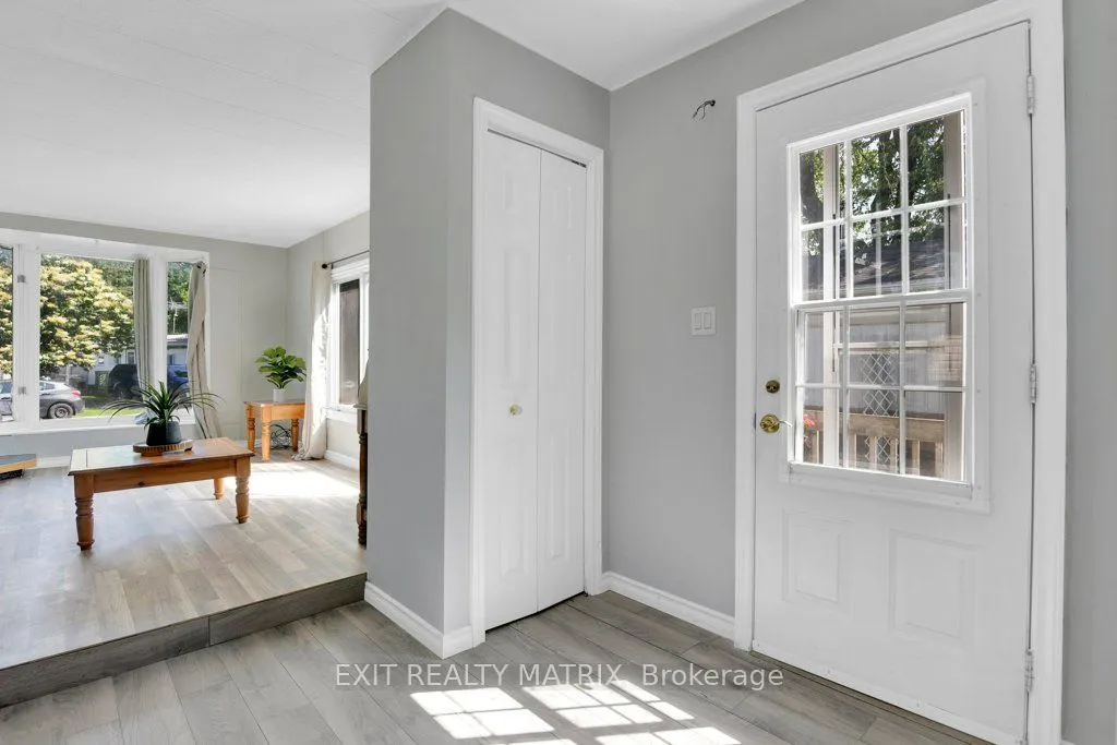 8930 Lynwood Park Private