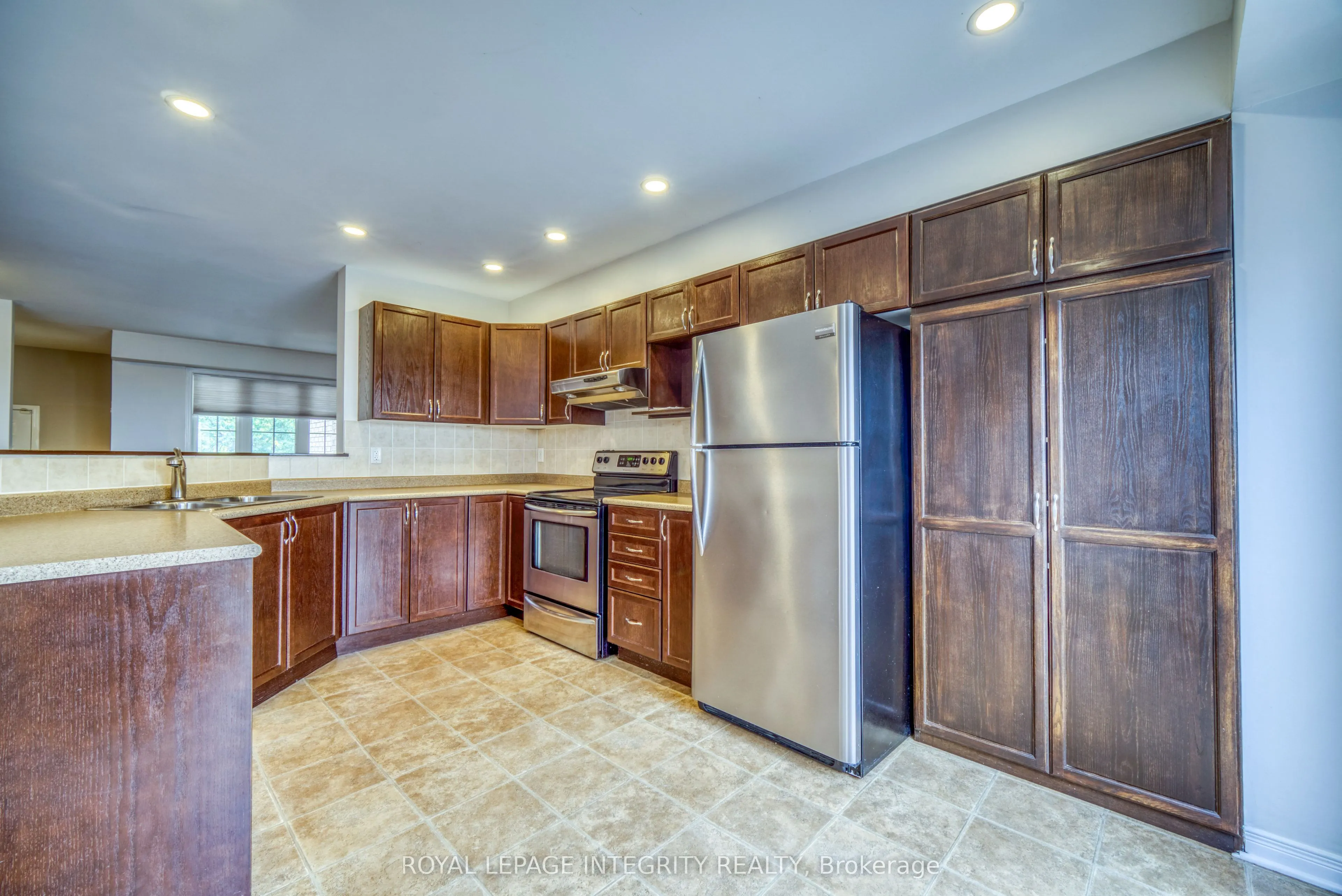 280 Applecross Crescent