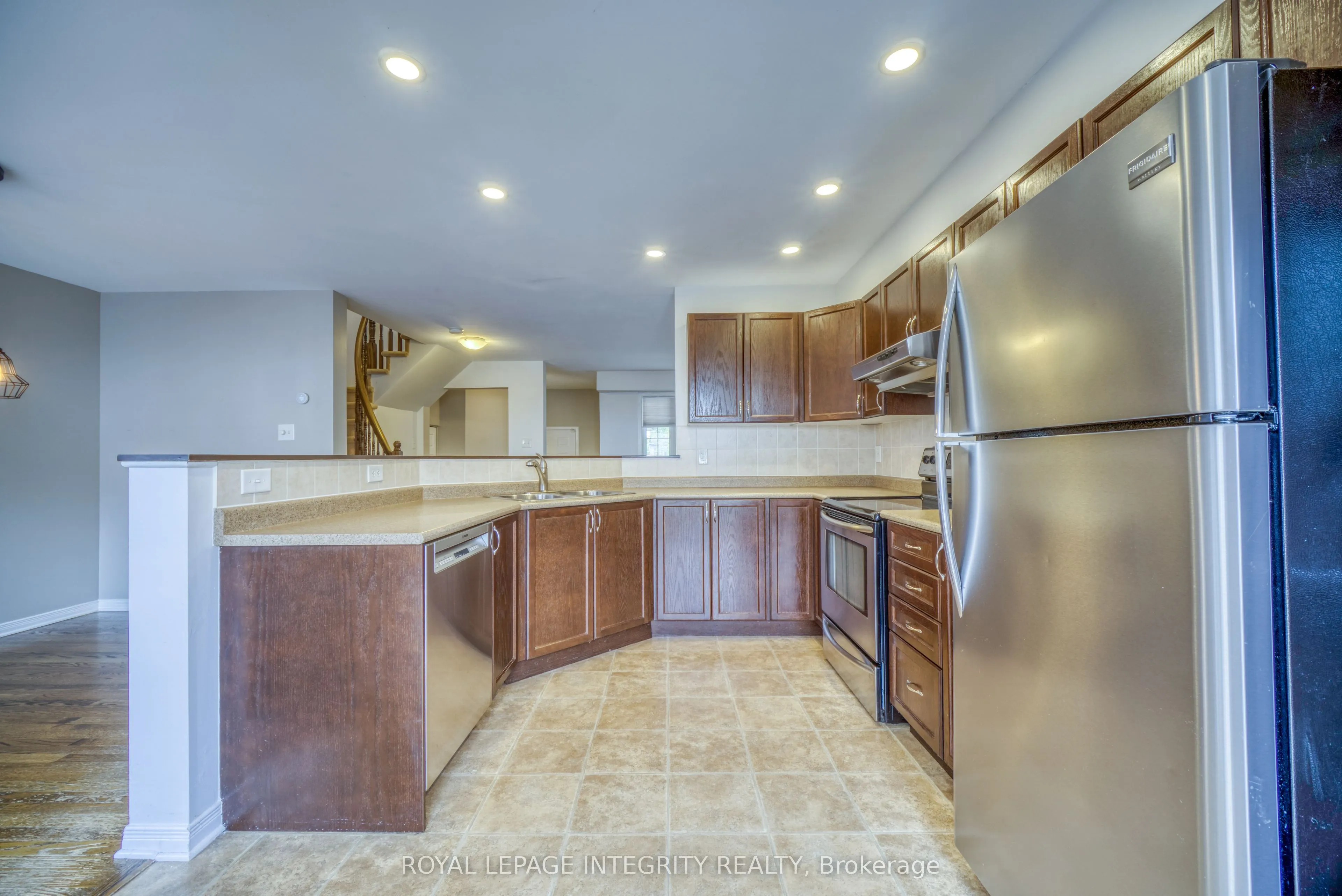 280 Applecross Crescent