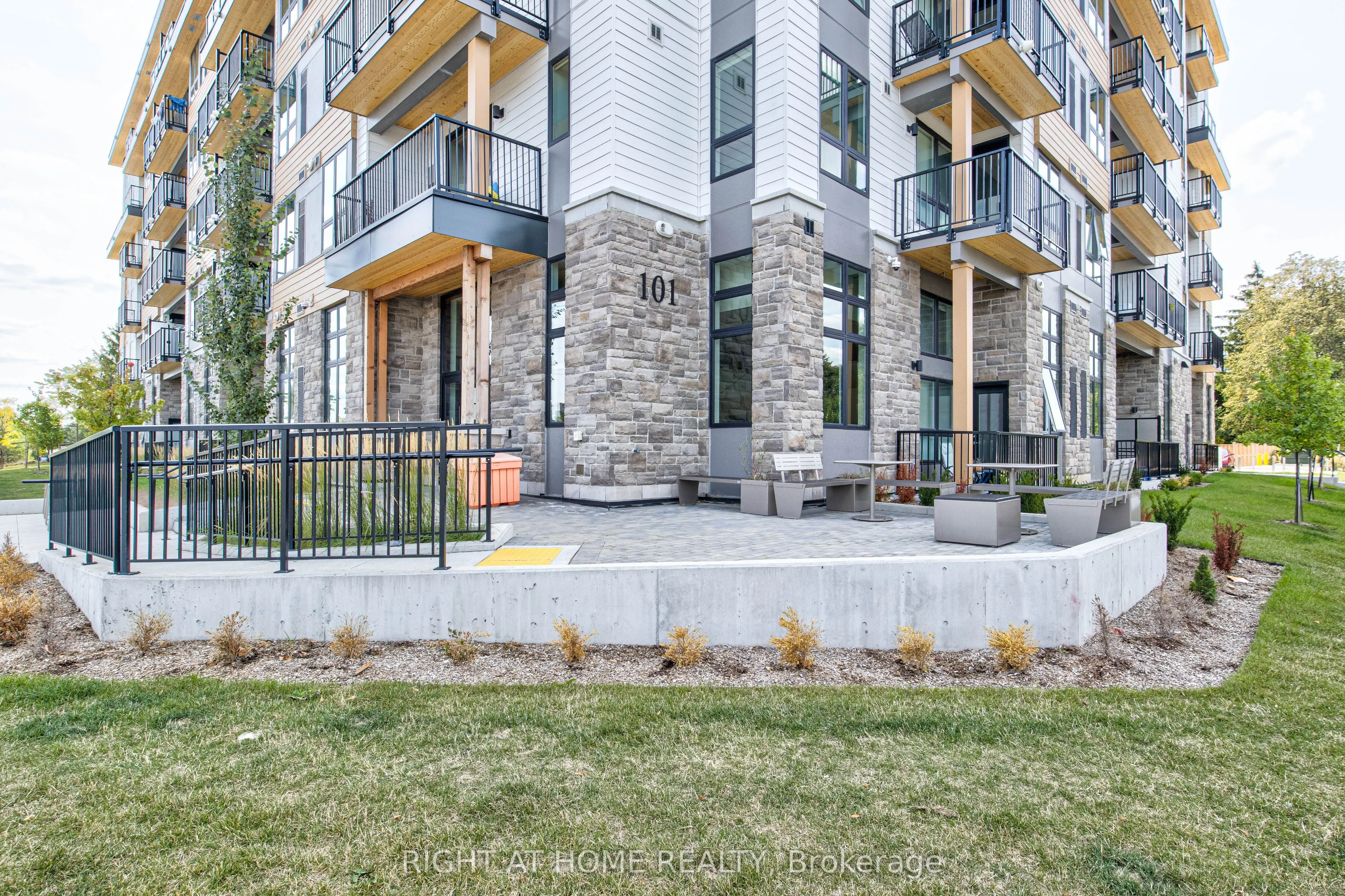 101 Golden Eagle Road, #616