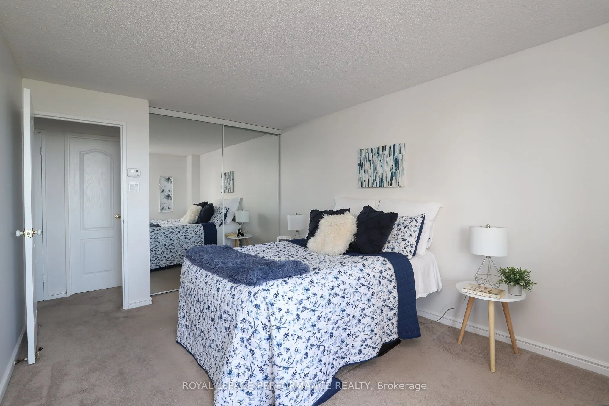 1171 Ambleside Drive, #1002