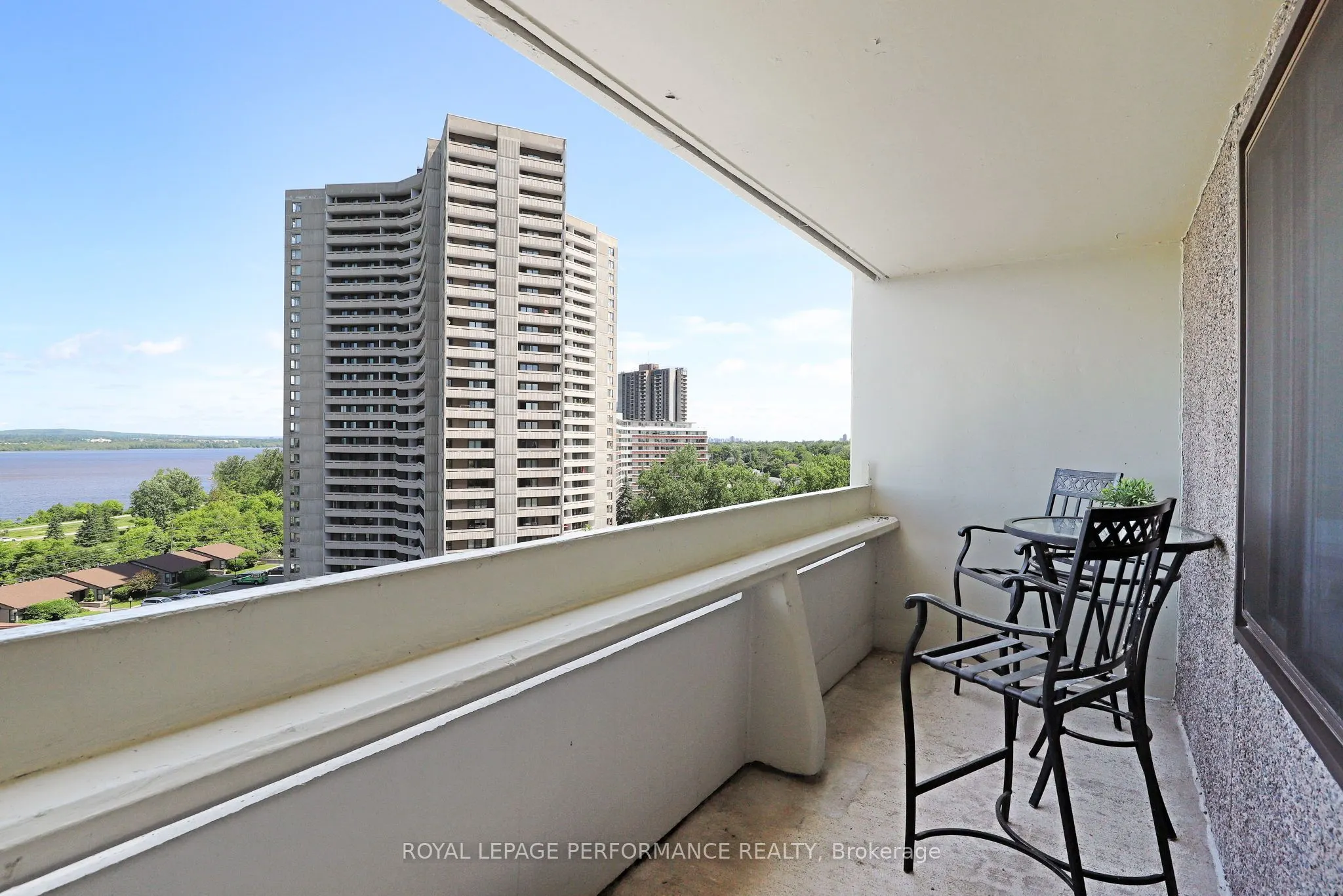 1171 Ambleside Drive, #1002
