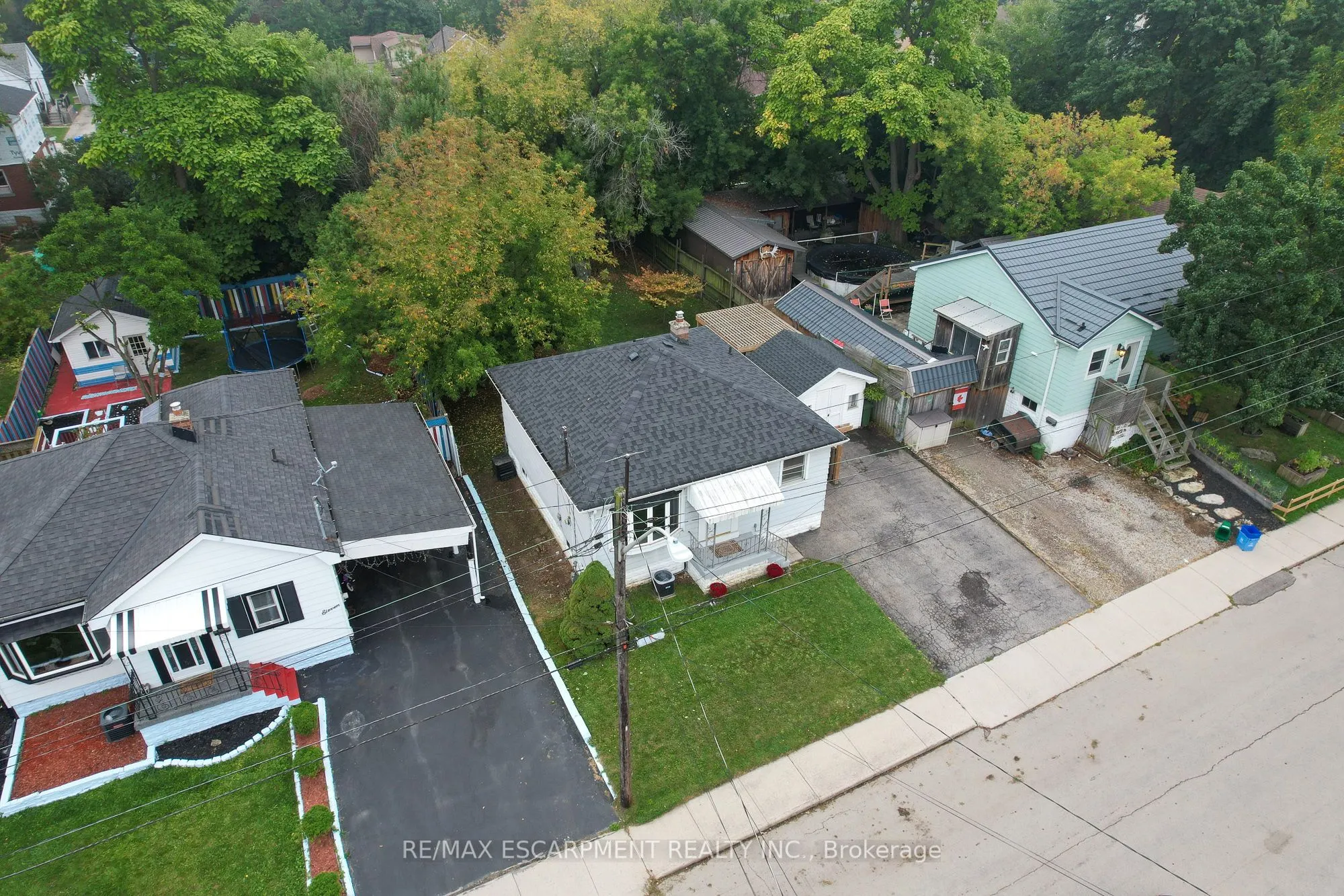 13 David Avenue