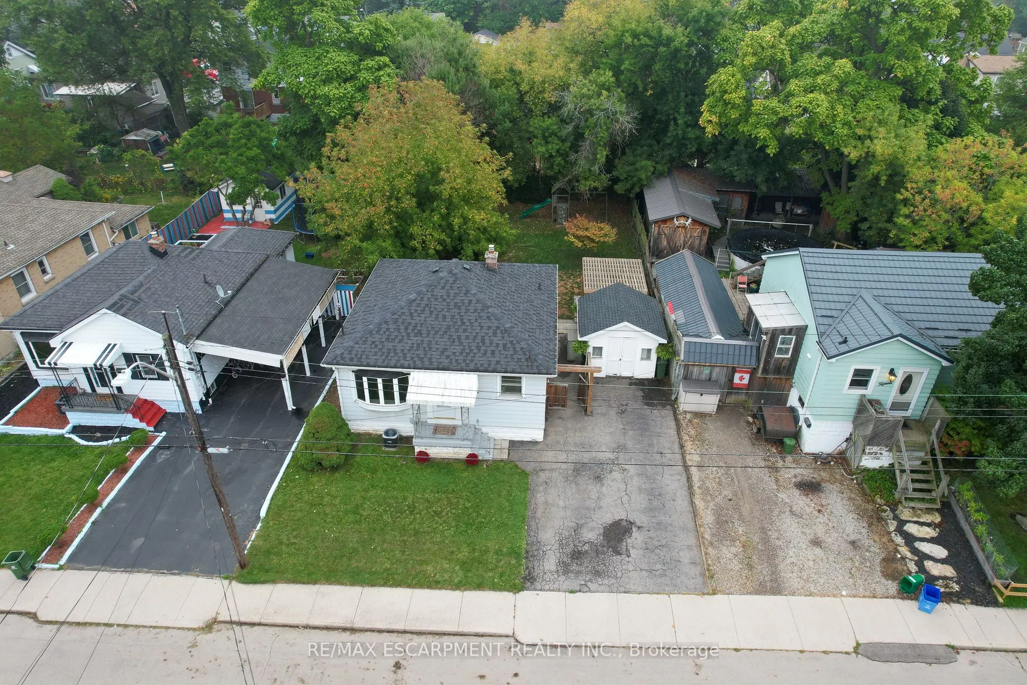 13 David Avenue