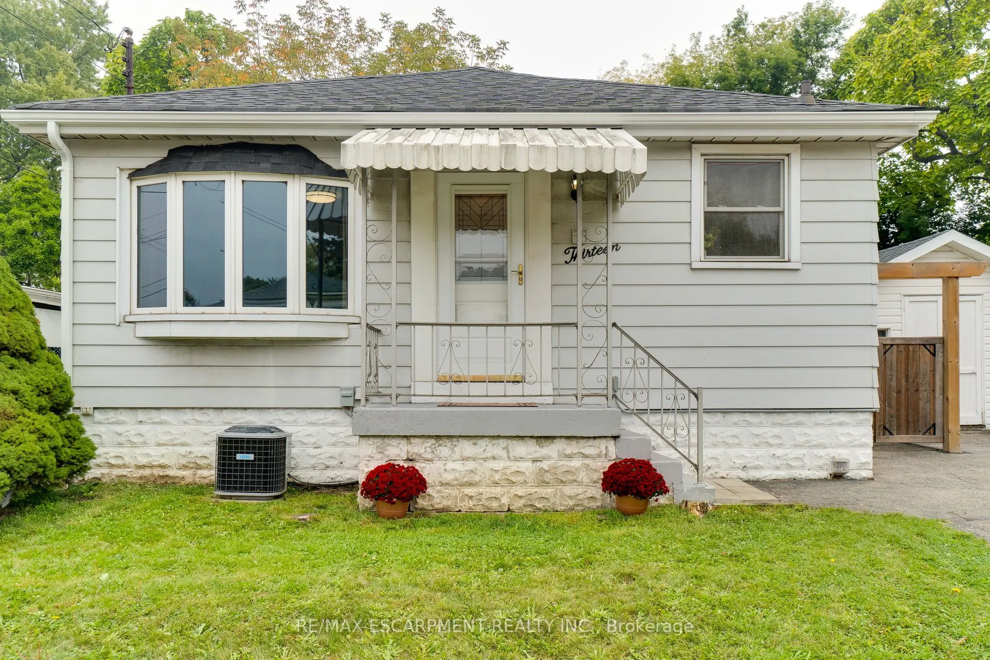 13 David Avenue