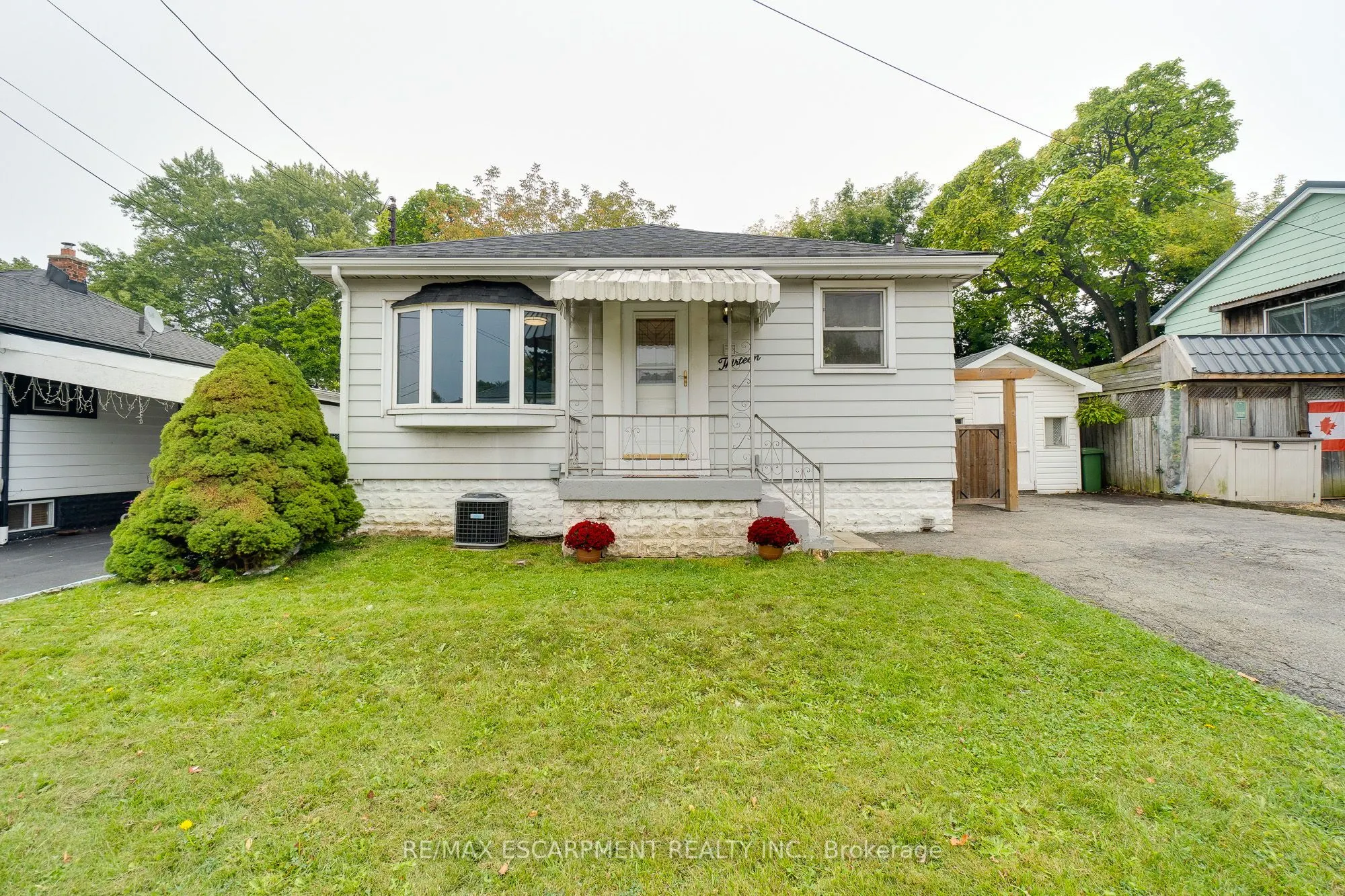 13 David Avenue