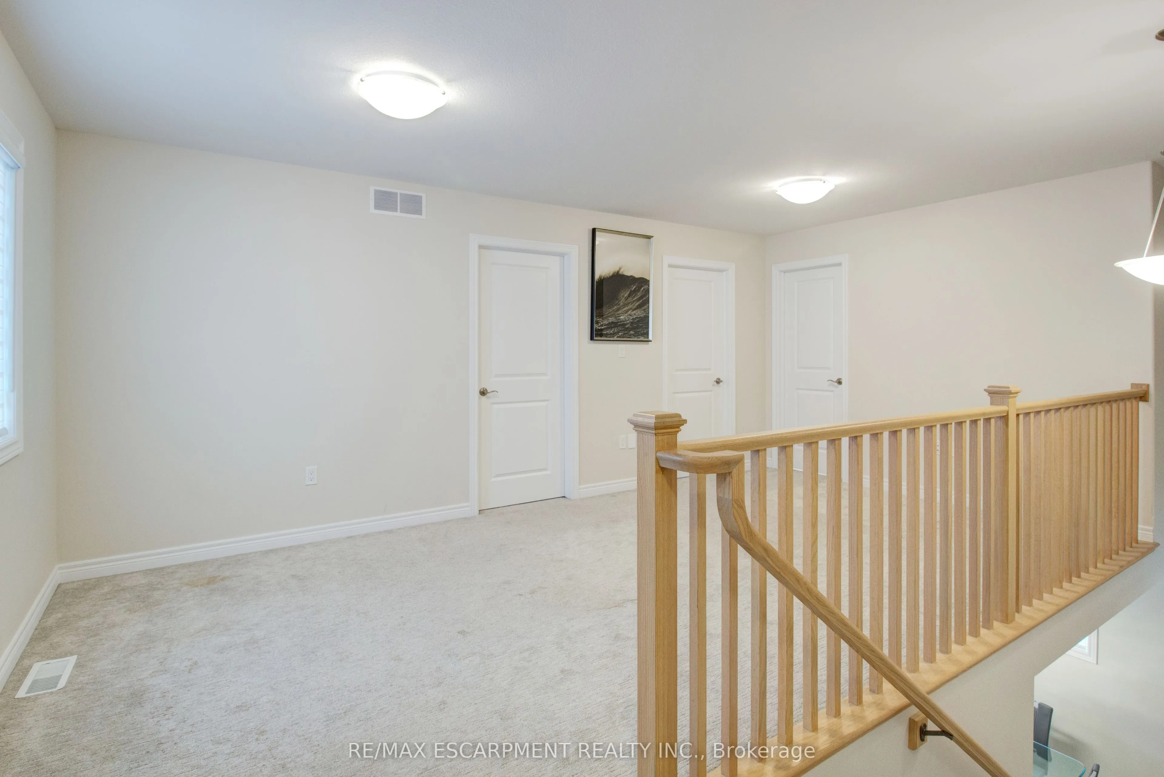 7387 Sherrilee Crescent