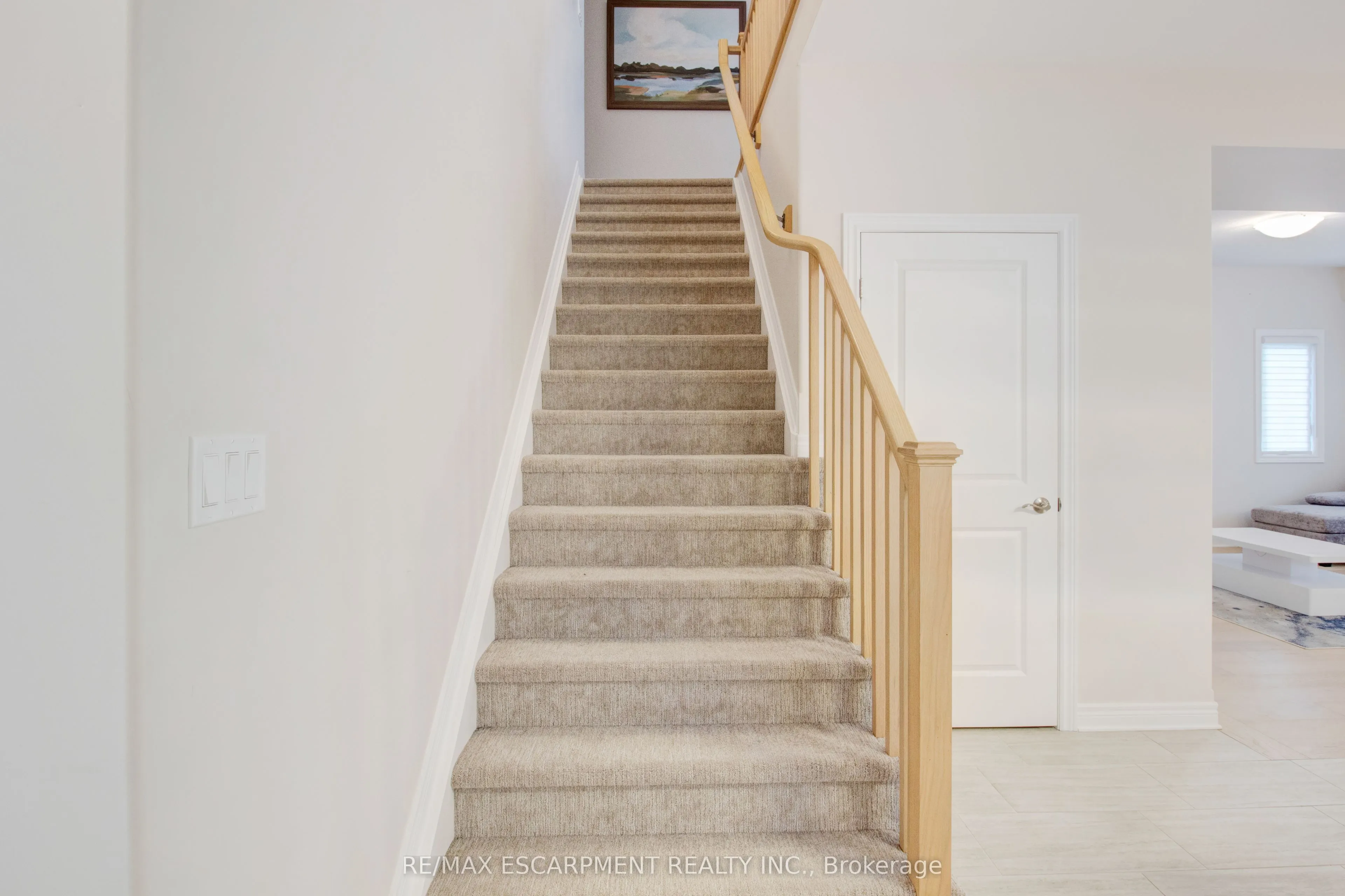 7387 Sherrilee Crescent