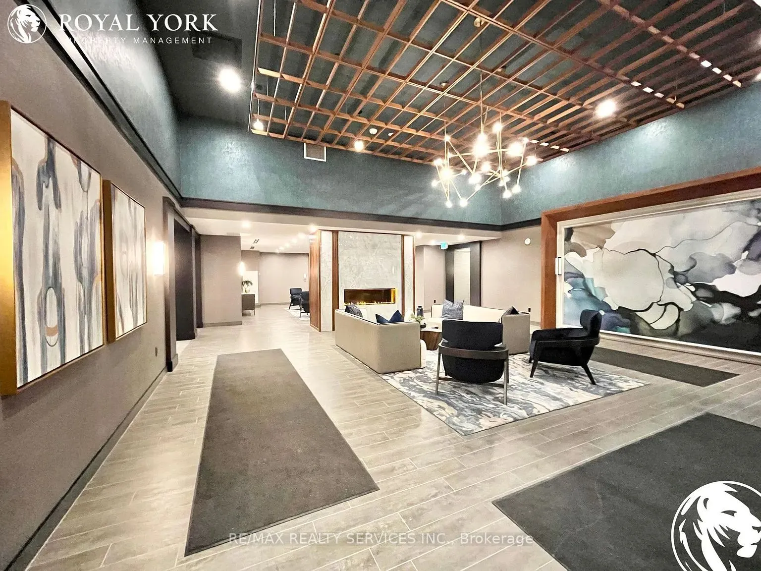 460 Dundas Street, #429