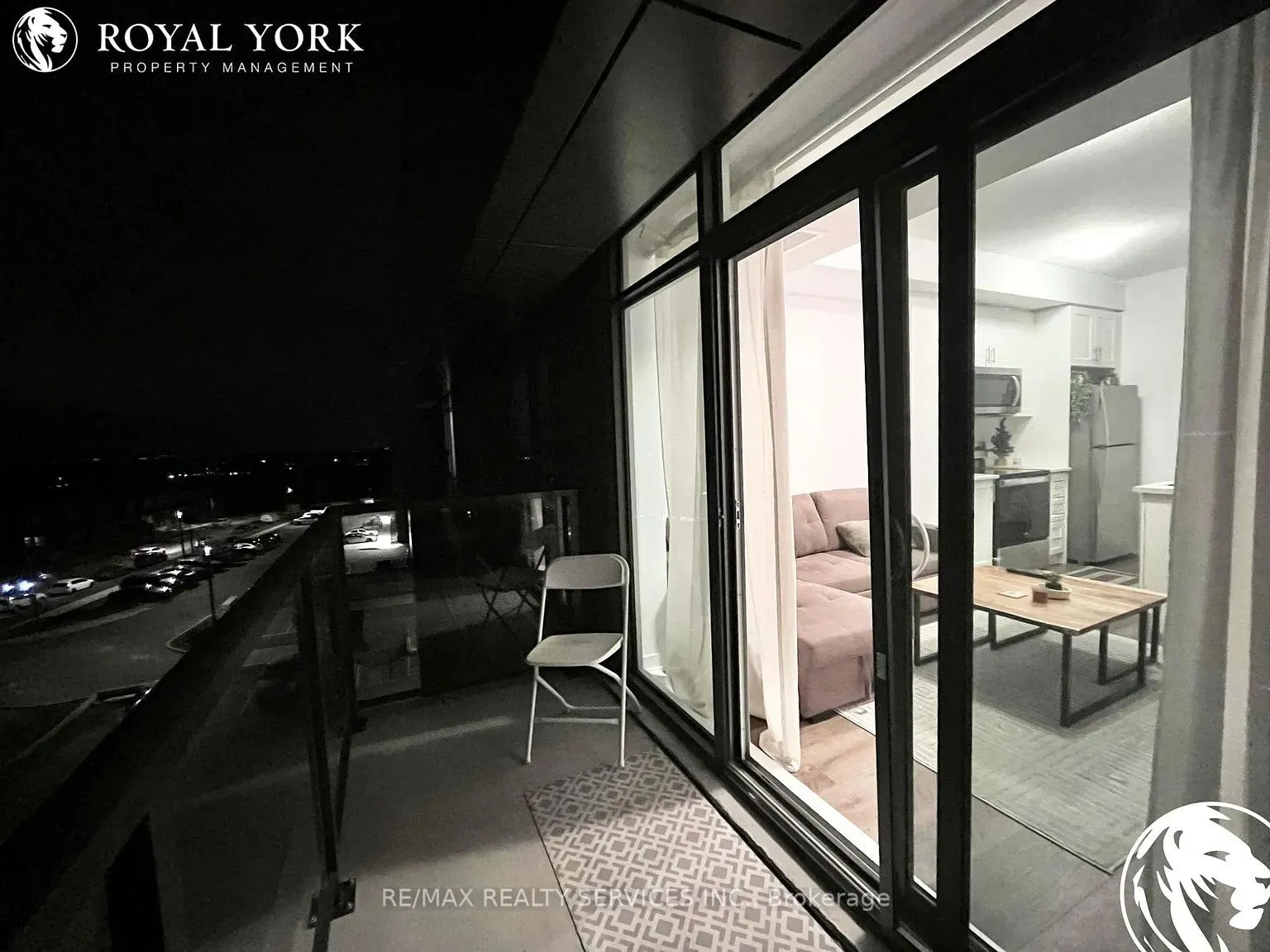 460 Dundas Street, #429