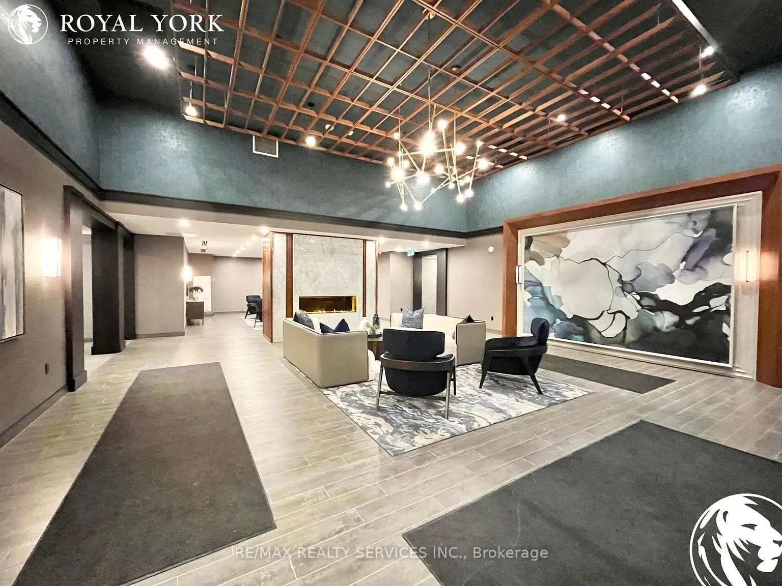 460 Dundas Street, #429
