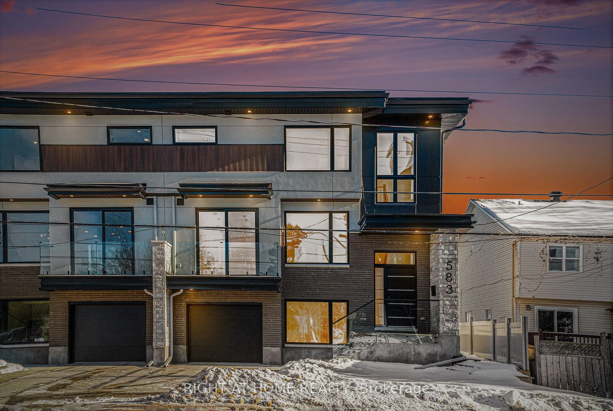 583 Codd's Road N