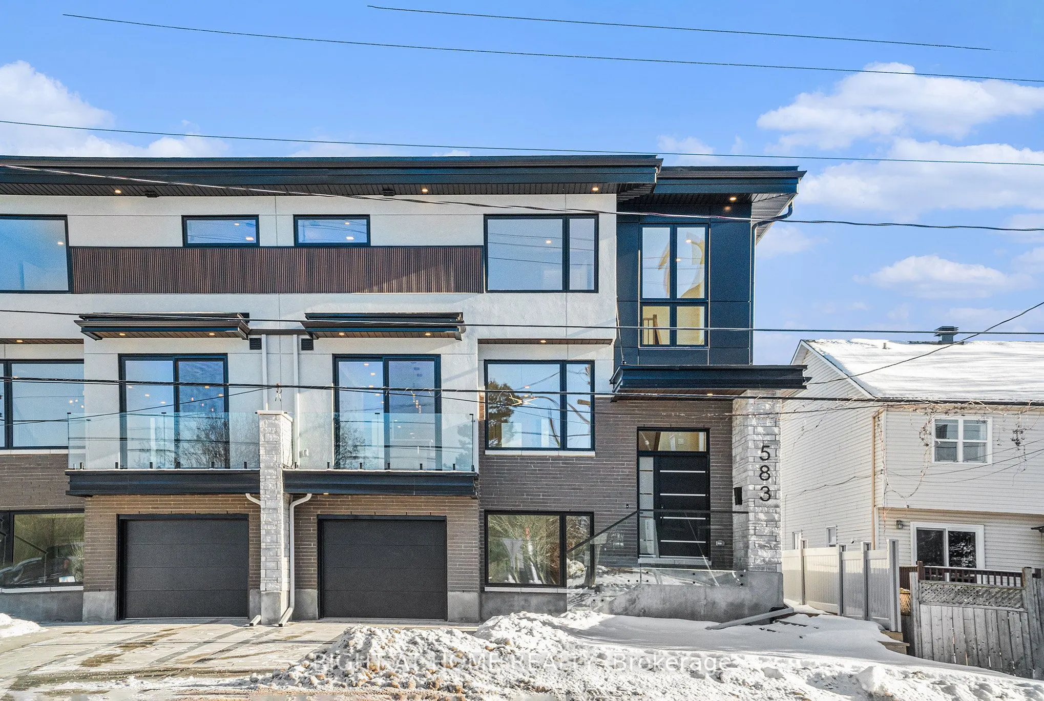 583 Codd's Road N