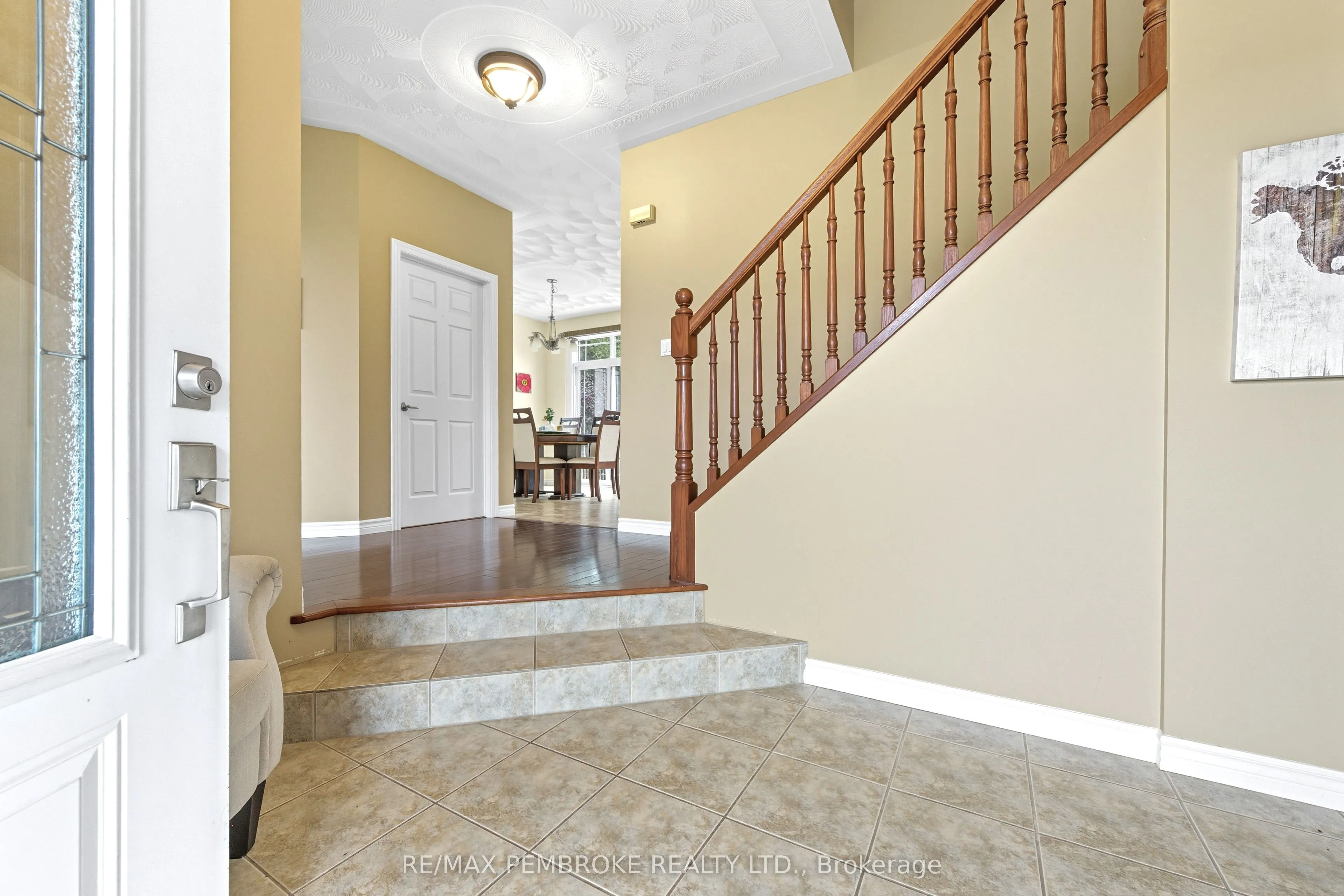 1940 Cobden Road, #b